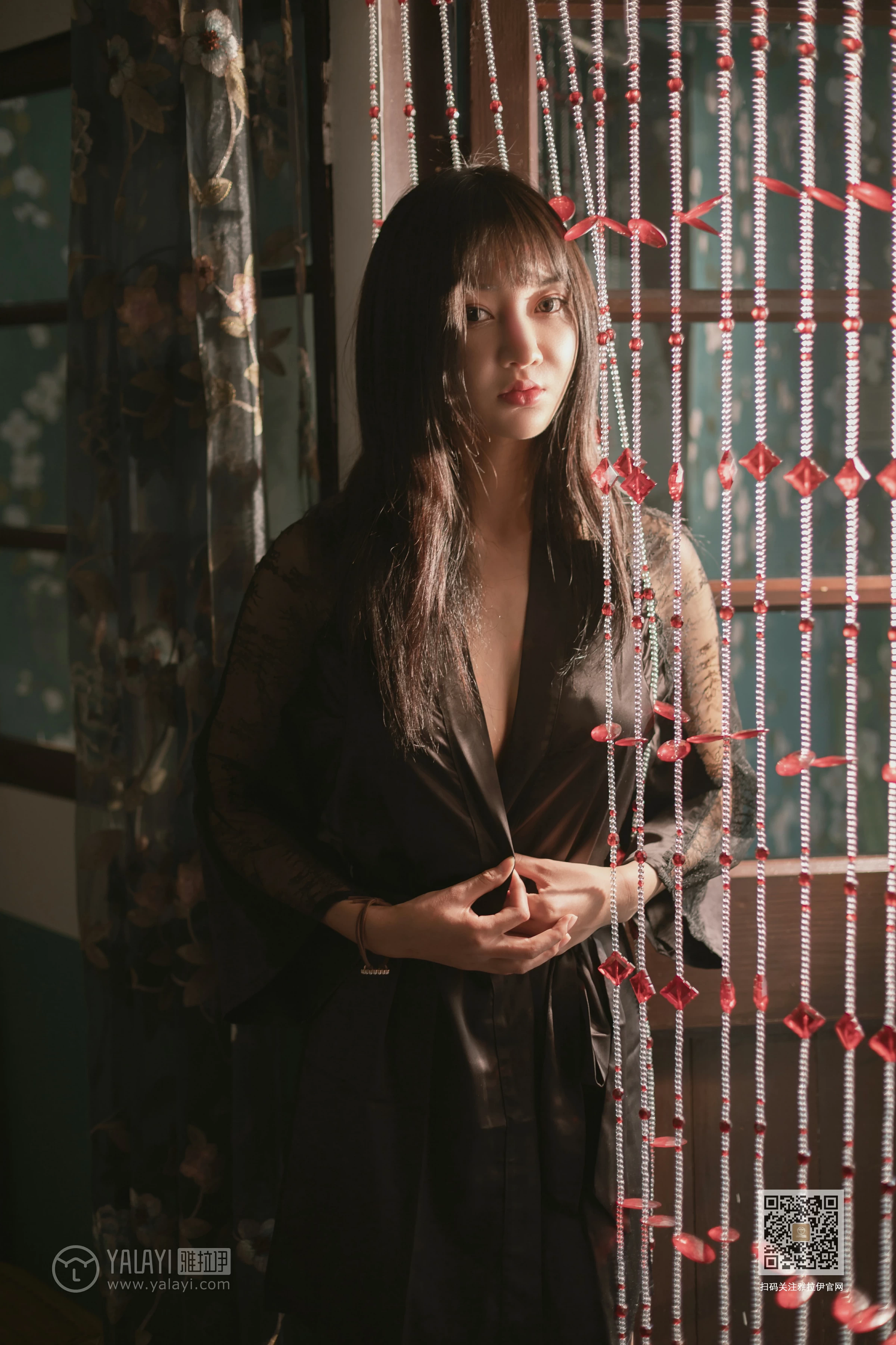[YALAYI雅拉伊]Vol.494 帘卷美人绰态 韩熙 黑色透视睡衣性感私房写真集第10张