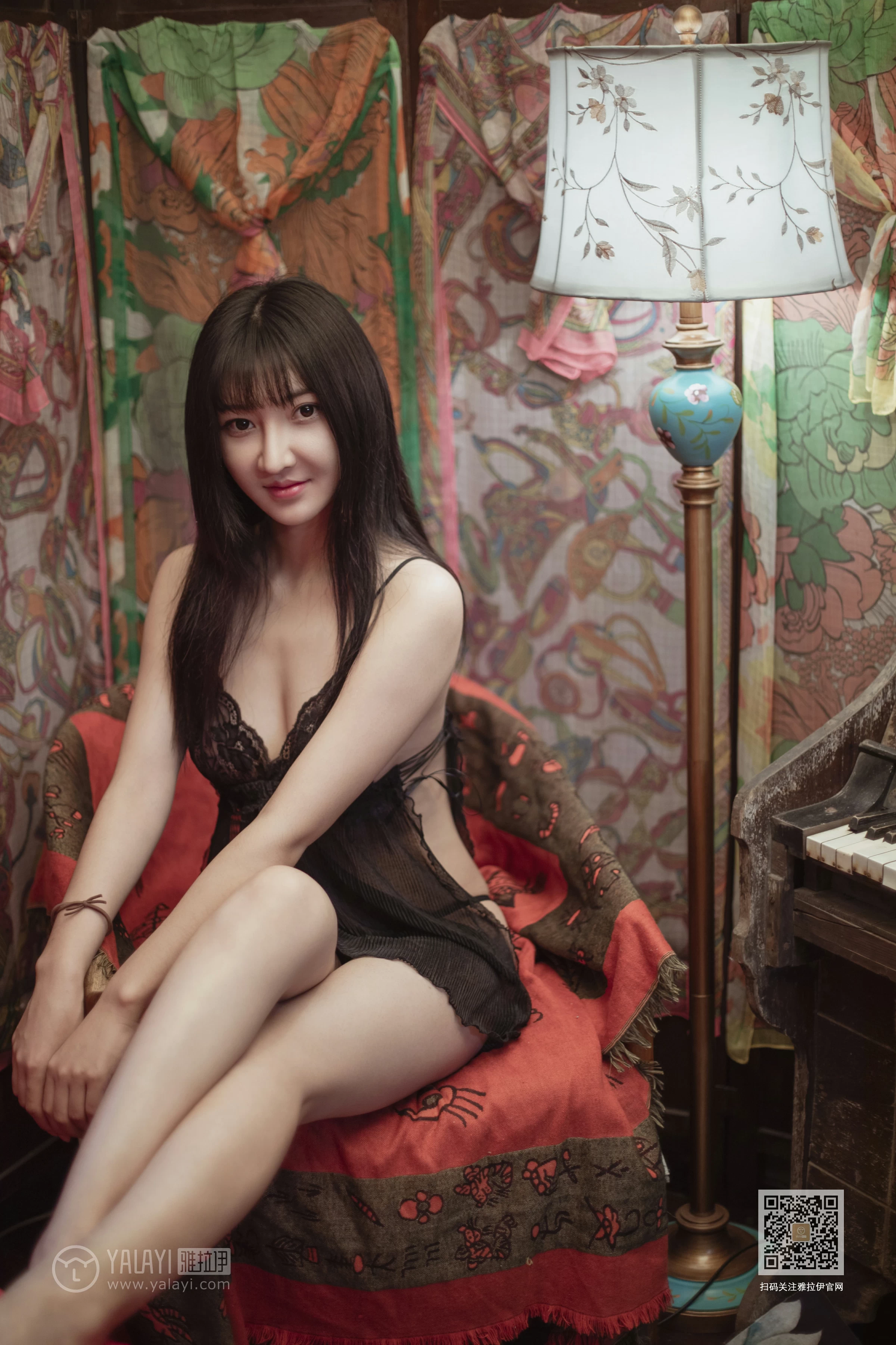 [YALAYI雅拉伊]Vol.501 新不了情 韩熙 黑色透视蕾丝情趣内衣性感私房写真集第5张