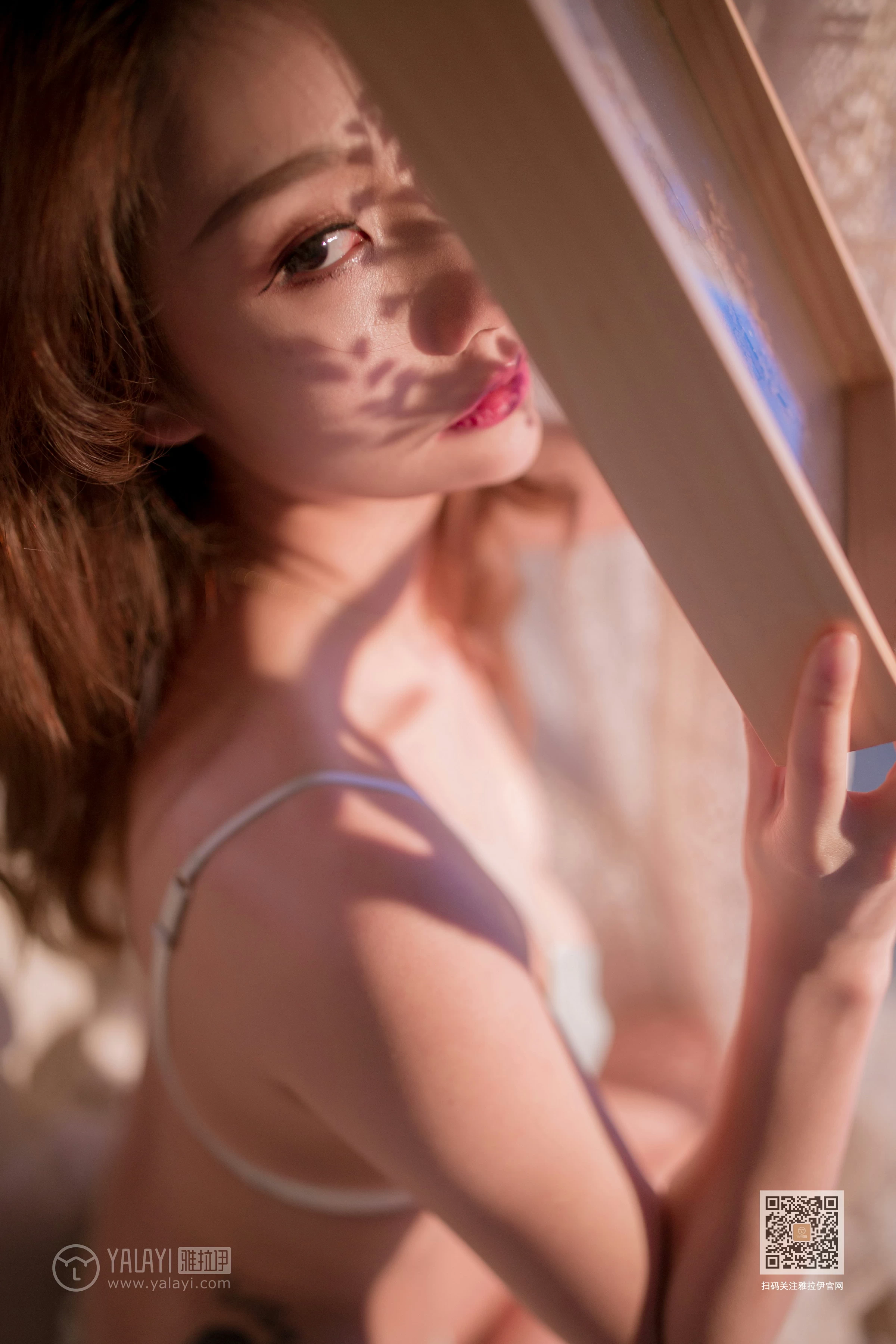 [YALAYI雅拉伊]Vol.507 乍泄 素素 白色性感内衣居家私房写真集第14张