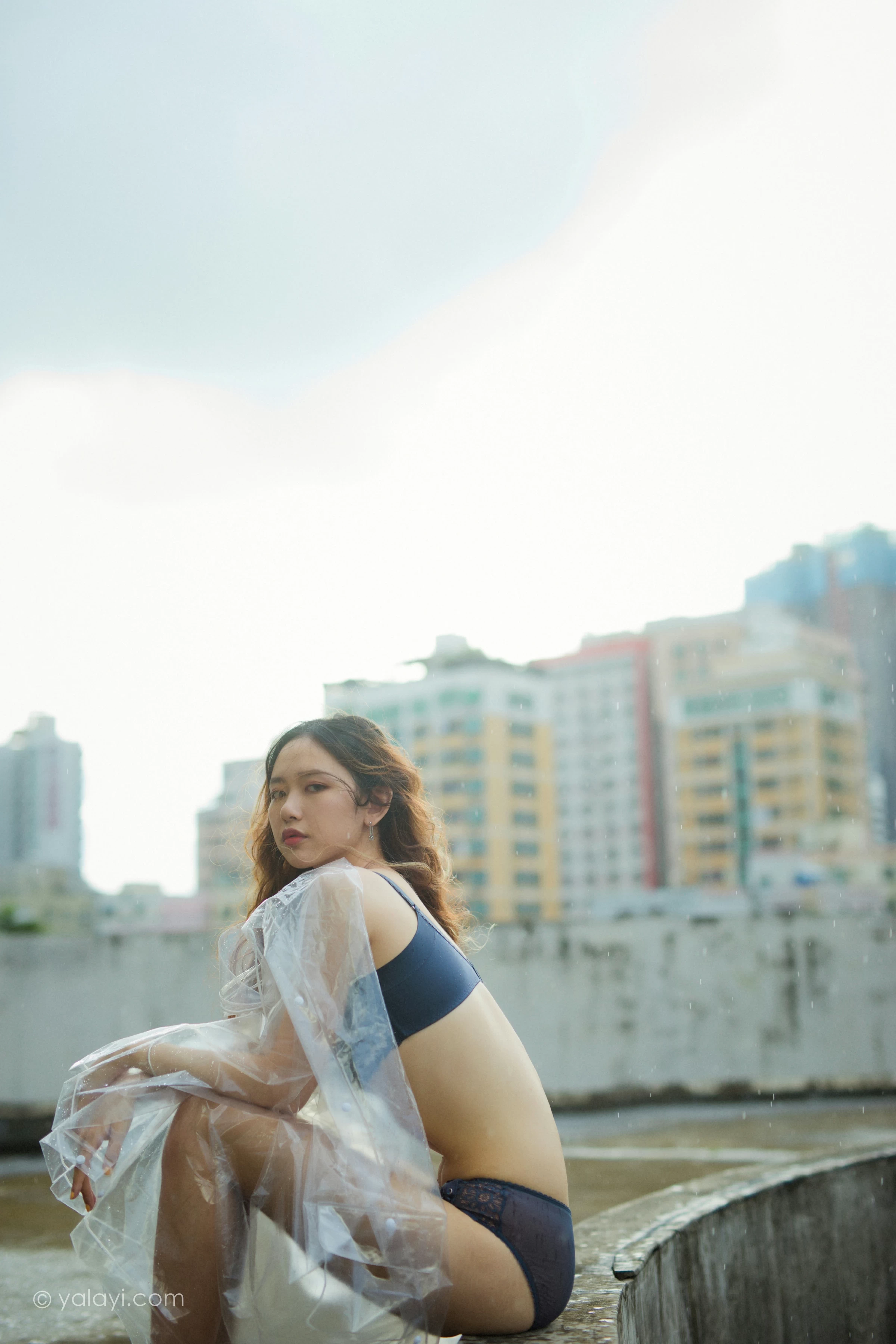 [YALAYI雅拉伊]NO.676 《七月的雨》 晓琳 黑色蕾丝内衣性感私房写真集第14张