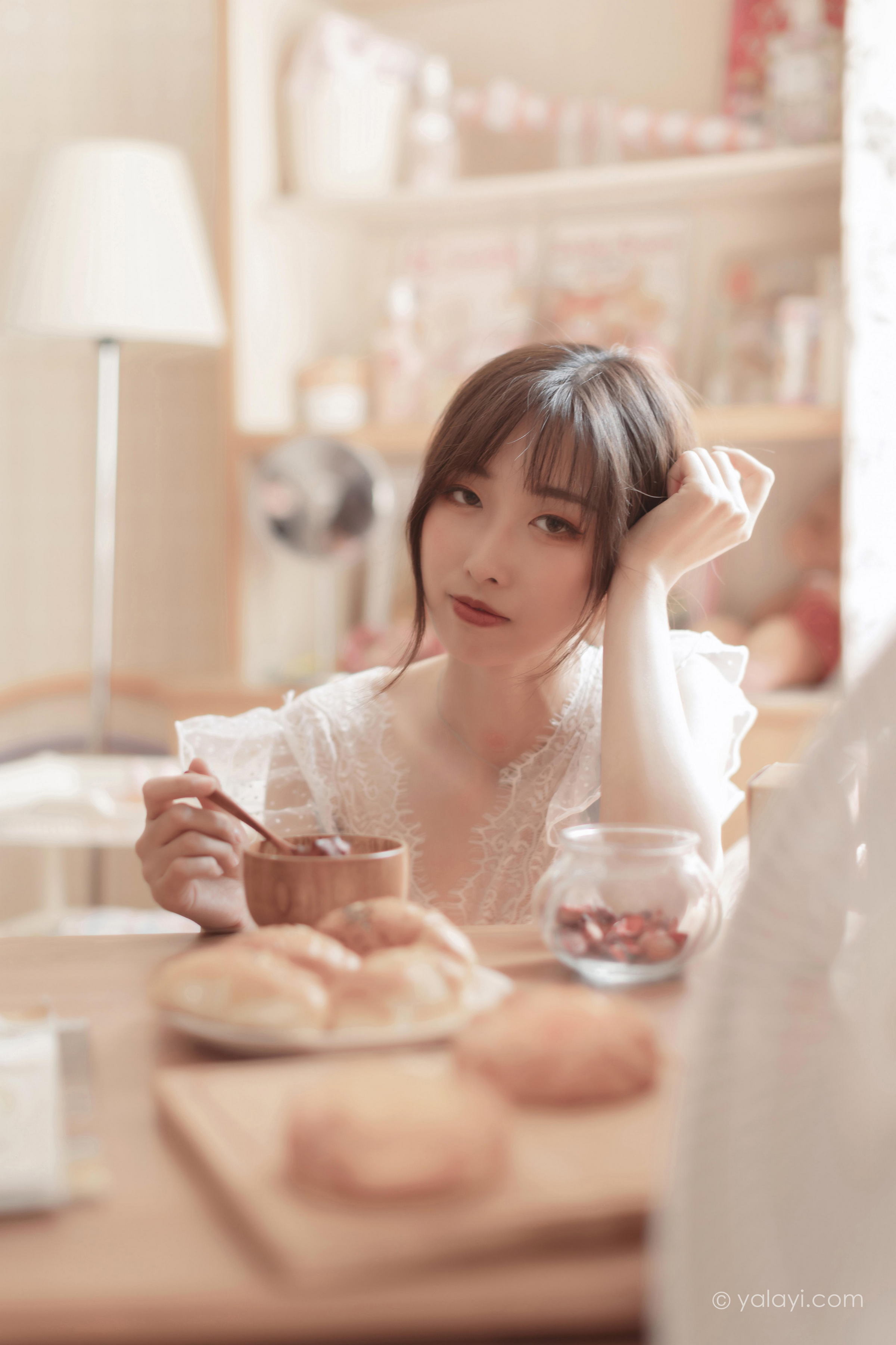 [YALAYI雅拉伊]2022.03.23 佳人有约 佳佳 透视情趣睡衣居家性感私房写真集第4张