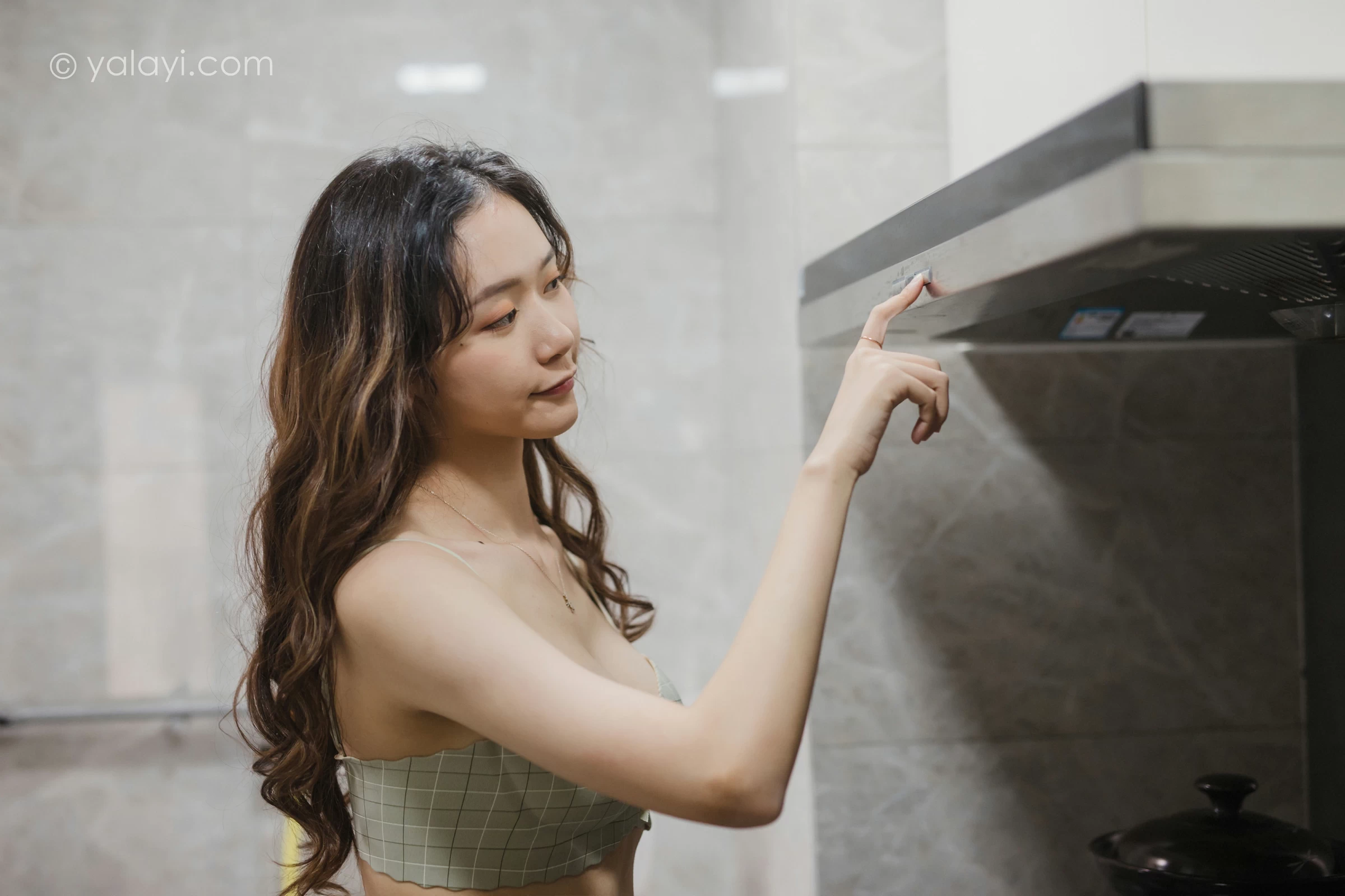 [YALAYI雅拉伊]NO.659 《一起的日子》 晓琳 灰色内衣居家性感私房写真集第2张