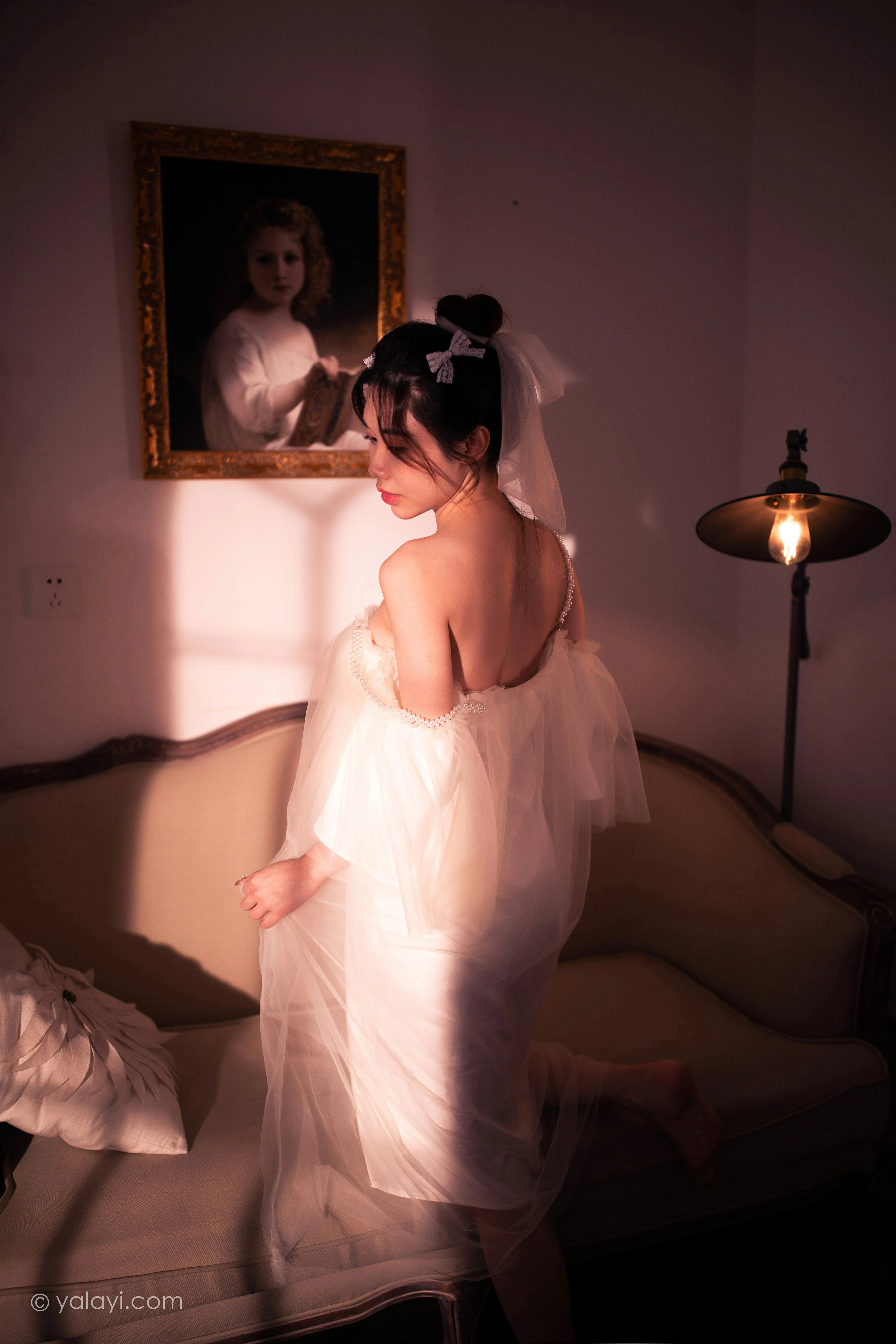 [YALAYI雅拉伊]NO.858 等待我的人 香草 白色透视吊带连衣裙居家性感写真集第8张