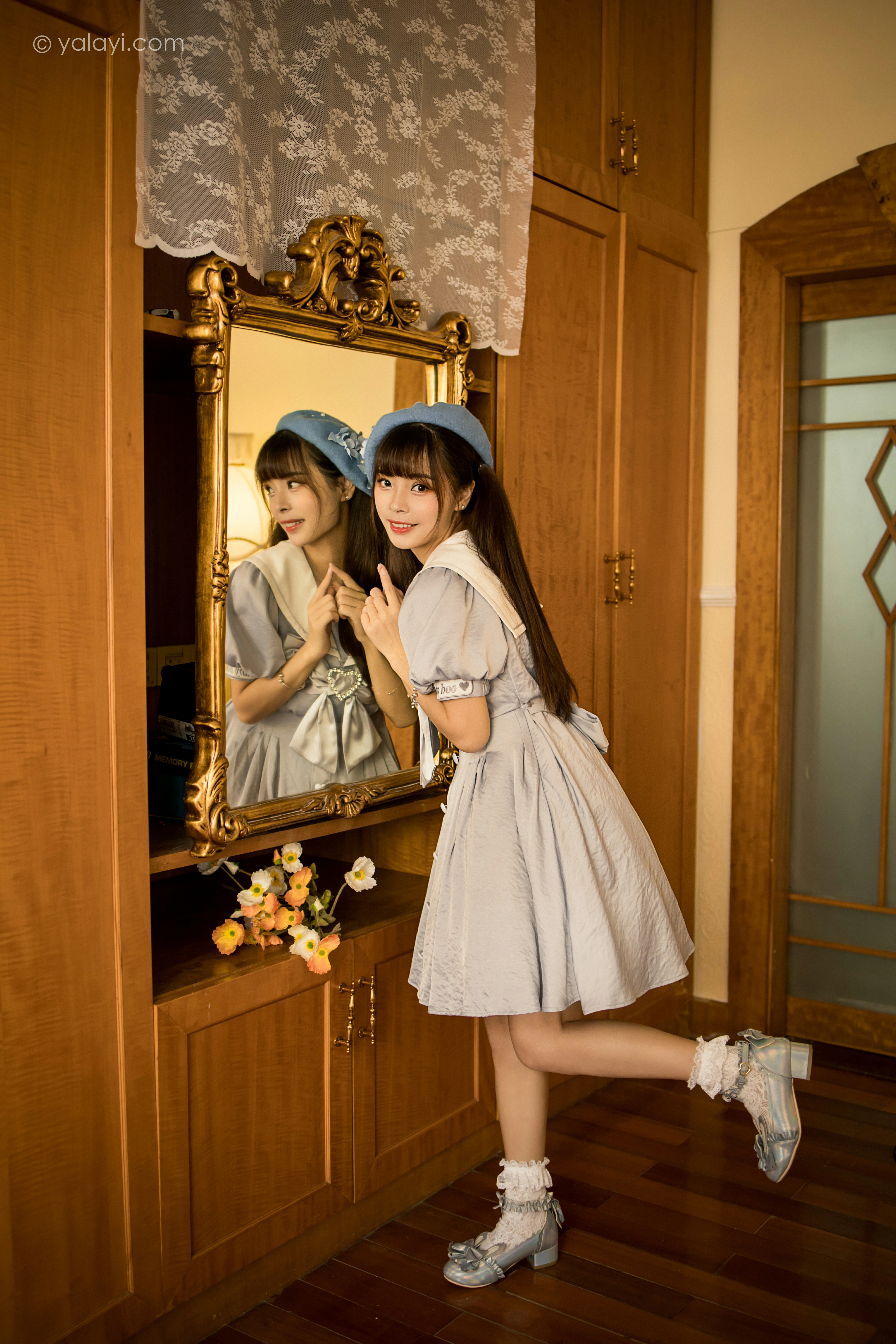 [YALAYI雅拉伊]NO.859 JK水手制服 程小蝶 灰色连身制服居家清纯写真集第4张