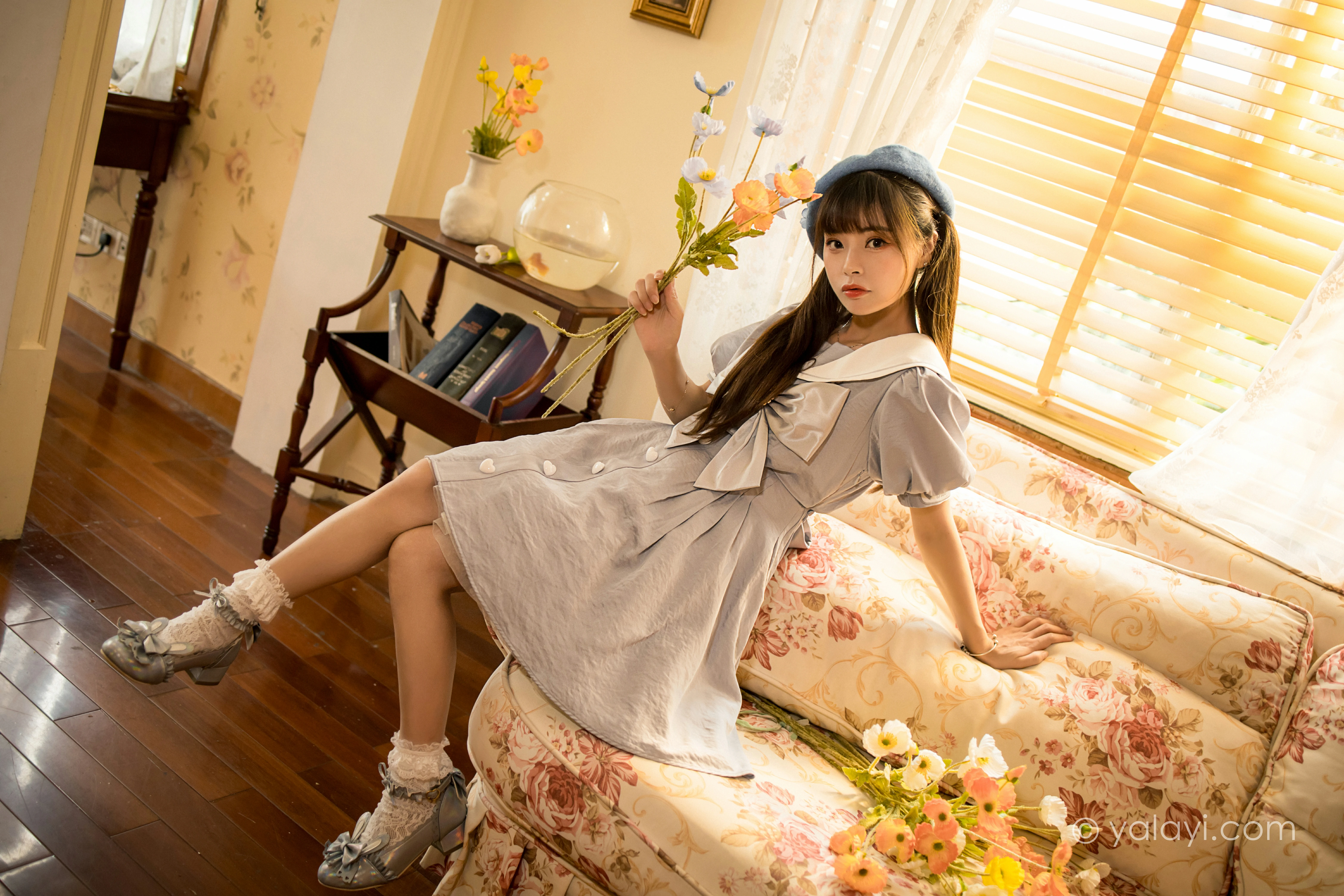 [YALAYI雅拉伊]NO.859 JK水手制服 程小蝶 灰色连身制服居家清纯写真集第13张