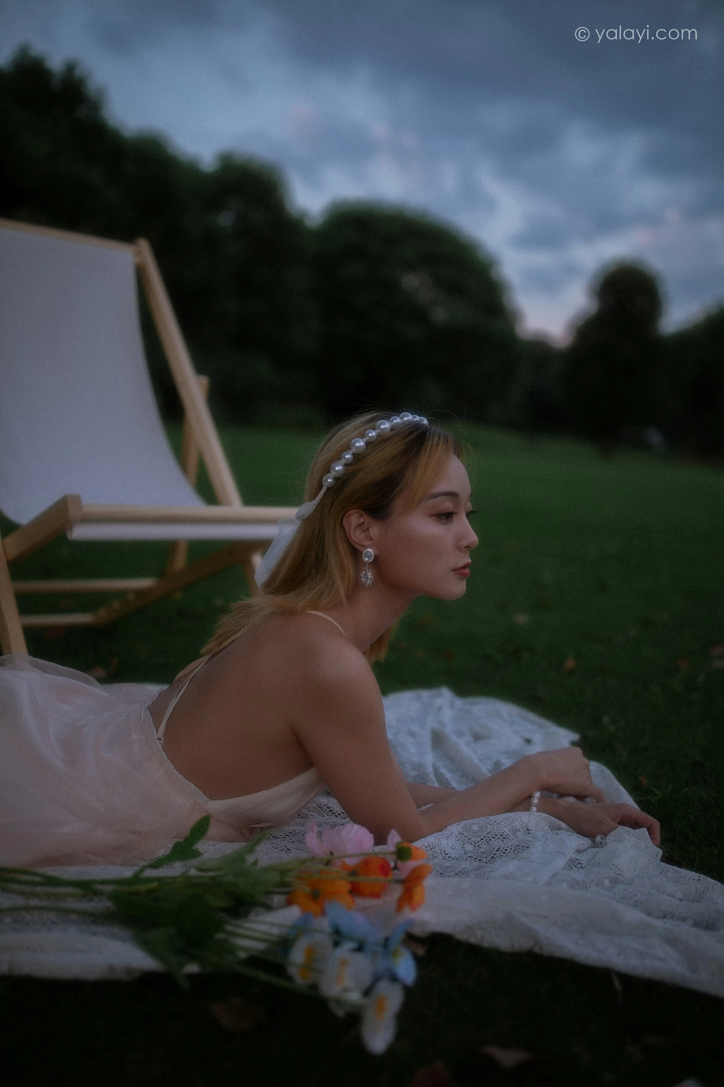 [YALAYI雅拉伊]NO.695 《救赎》 米粒米粒 粉色吊带连衣裙写真第8张
