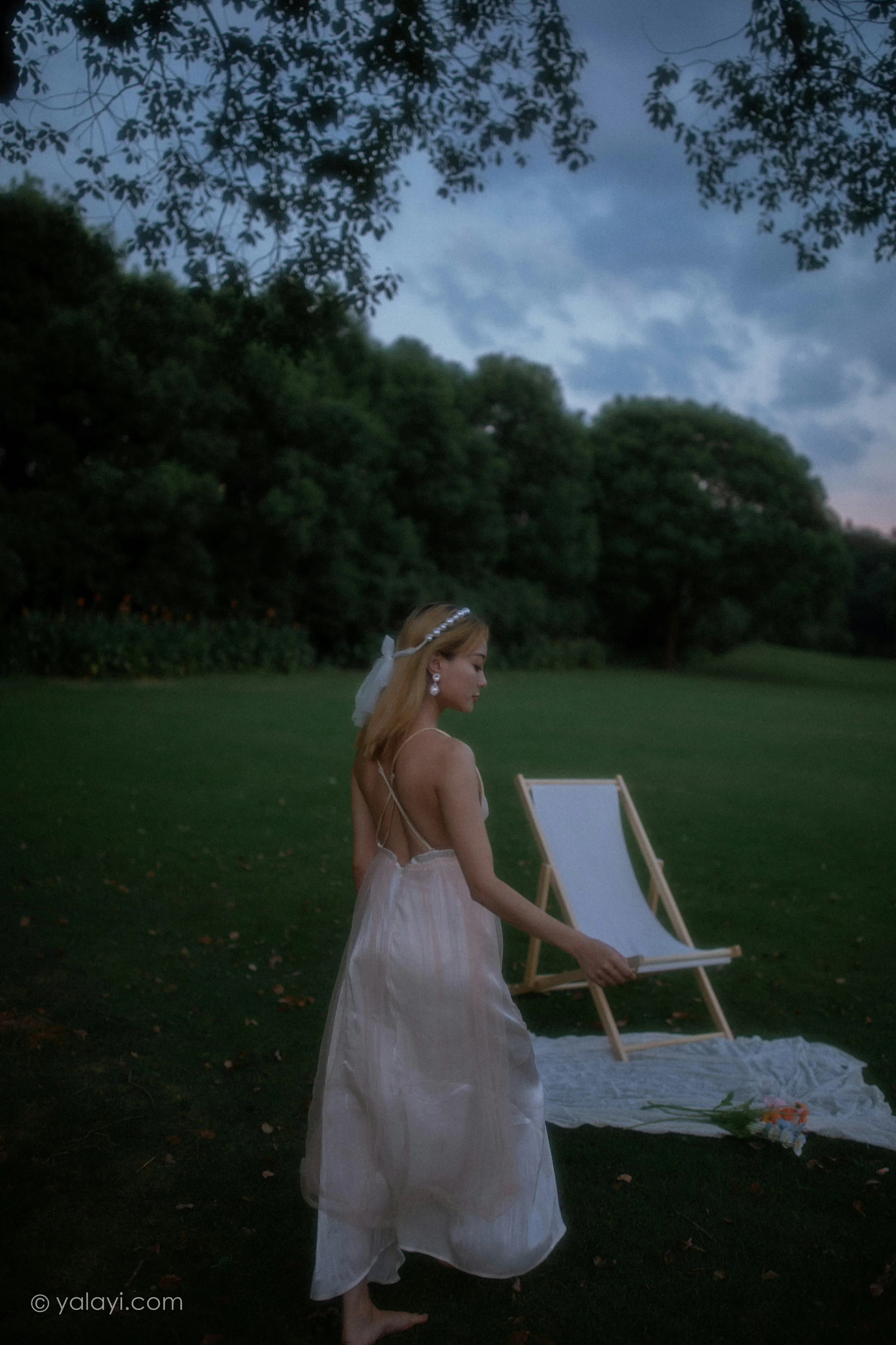 [YALAYI雅拉伊]NO.695 《救赎》 米粒米粒 粉色吊带连衣裙写真第10张