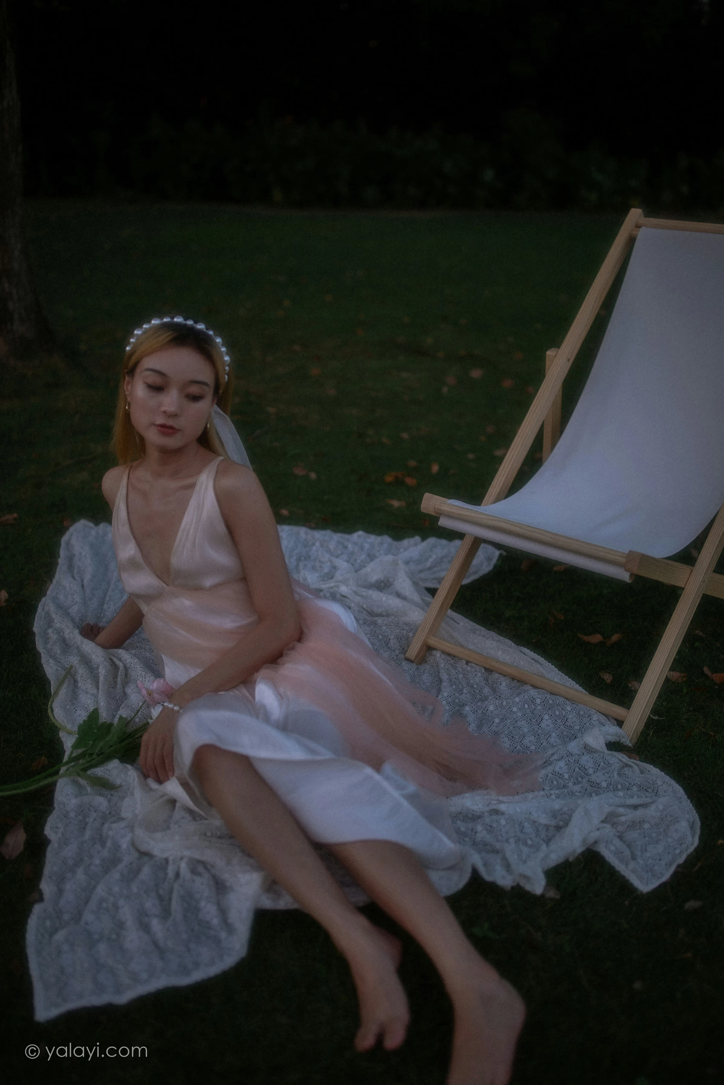 [YALAYI雅拉伊]NO.695 《救赎》 米粒米粒 粉色吊带连衣裙写真第19张