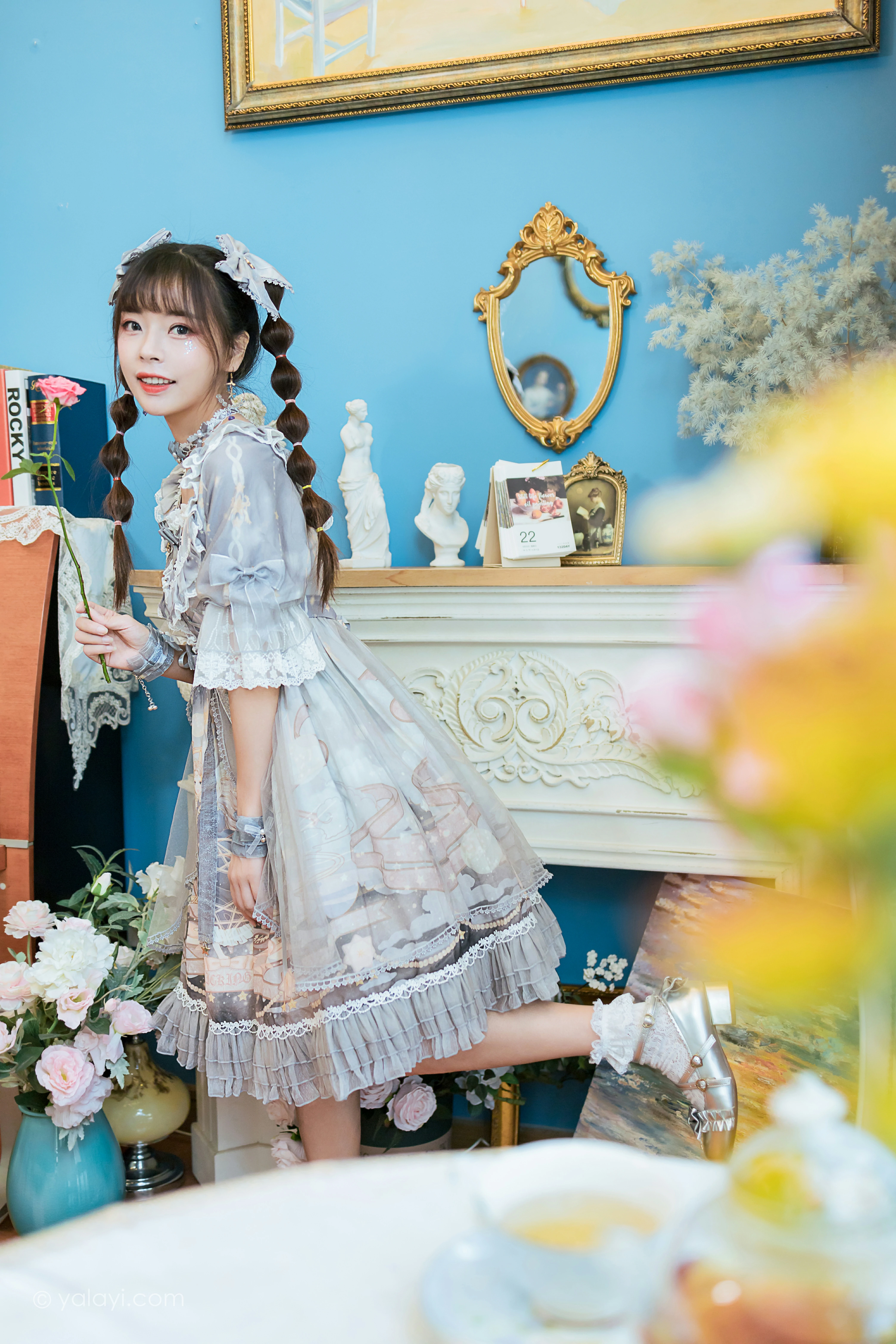 [YALAYI雅拉伊]NO.853 洛丽塔Lolita 程小蝶 淡蓝色连身制服裙清纯可爱私房写真集第11张