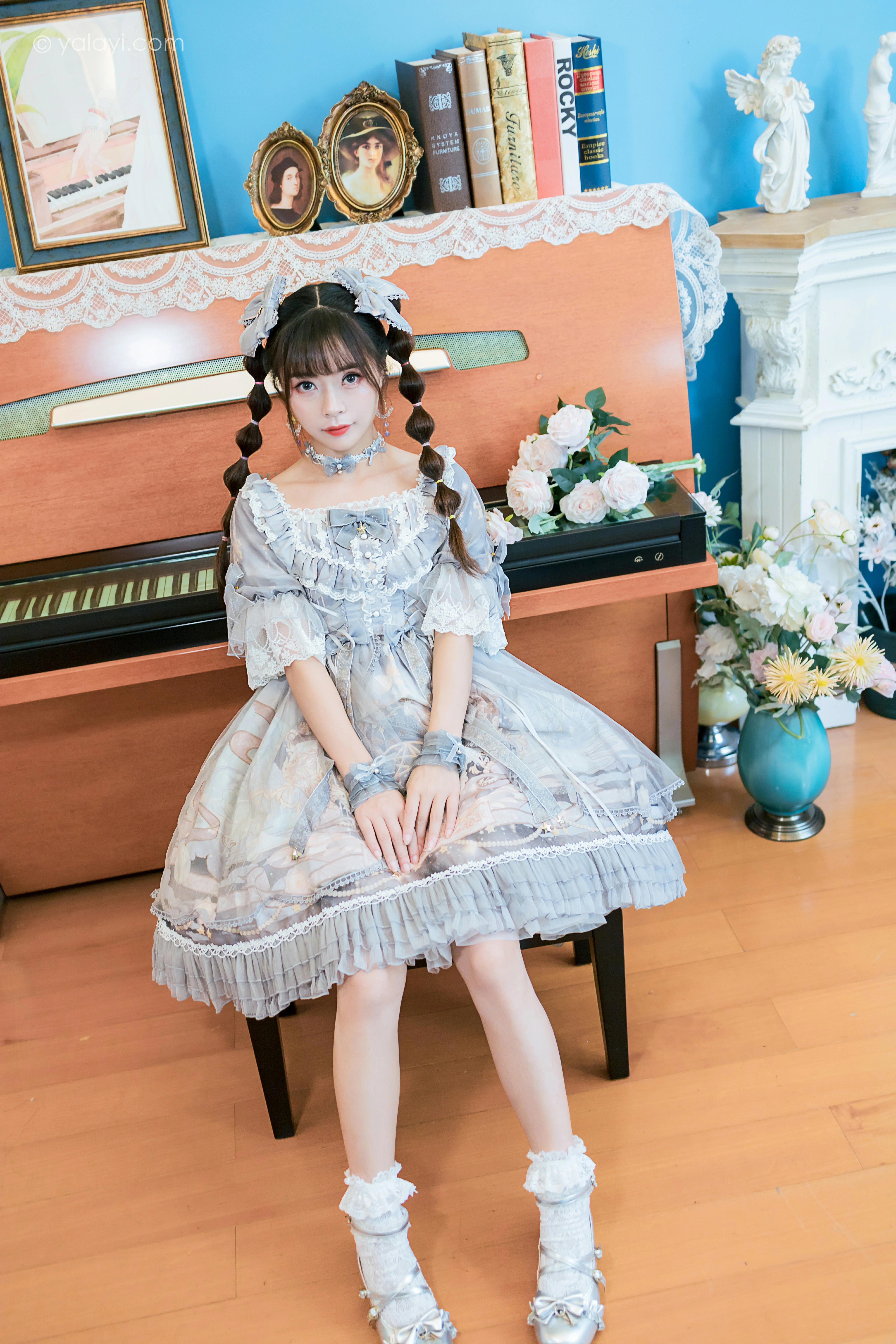 [YALAYI雅拉伊]NO.853 洛丽塔Lolita 程小蝶 淡蓝色连身制服裙清纯可爱私房写真集第13张