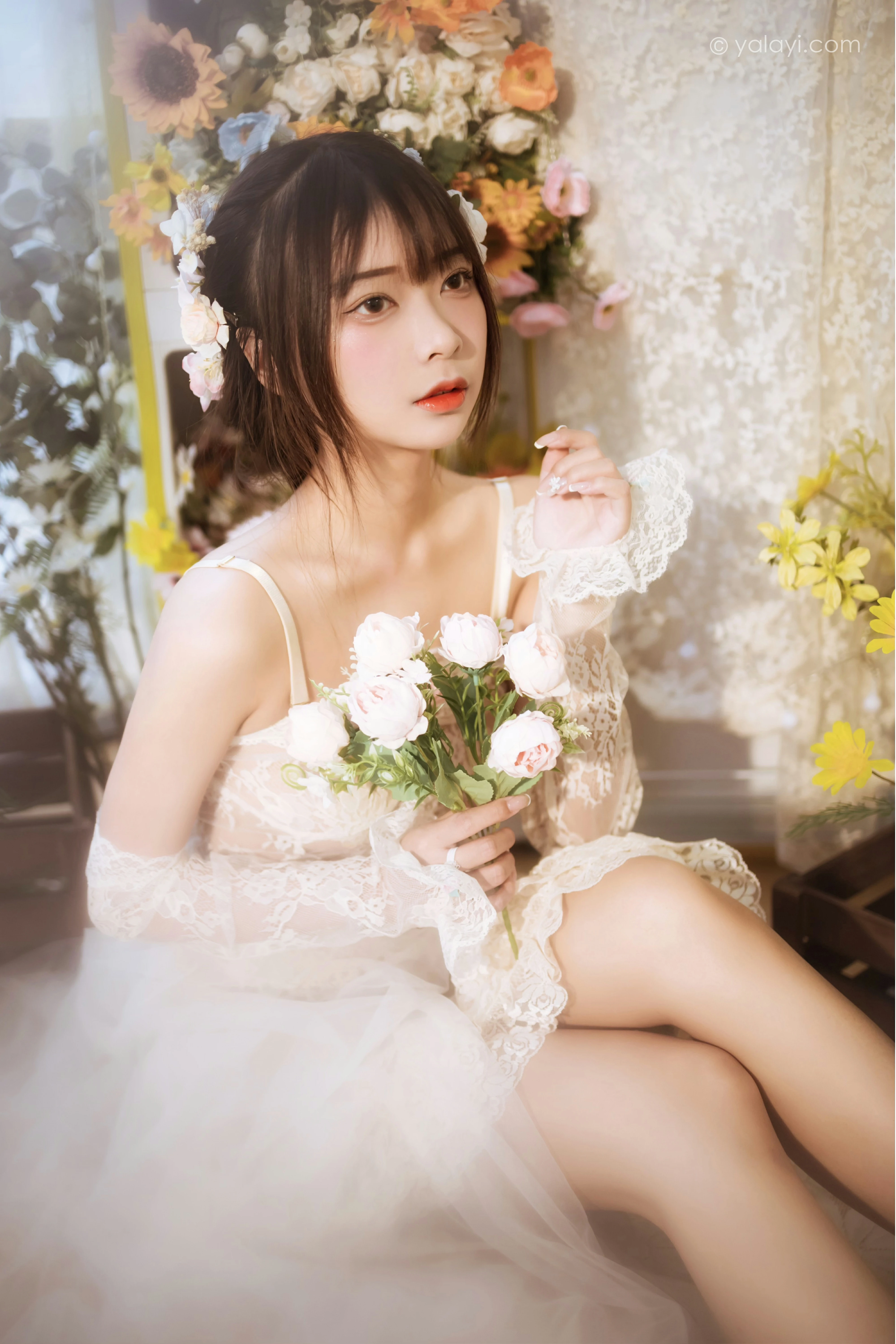 [YALAYI雅拉伊]NO.807 似梦初觉 阿禾 白色透视情趣连衣裙加蕾丝内衣性感私房写真集第1张