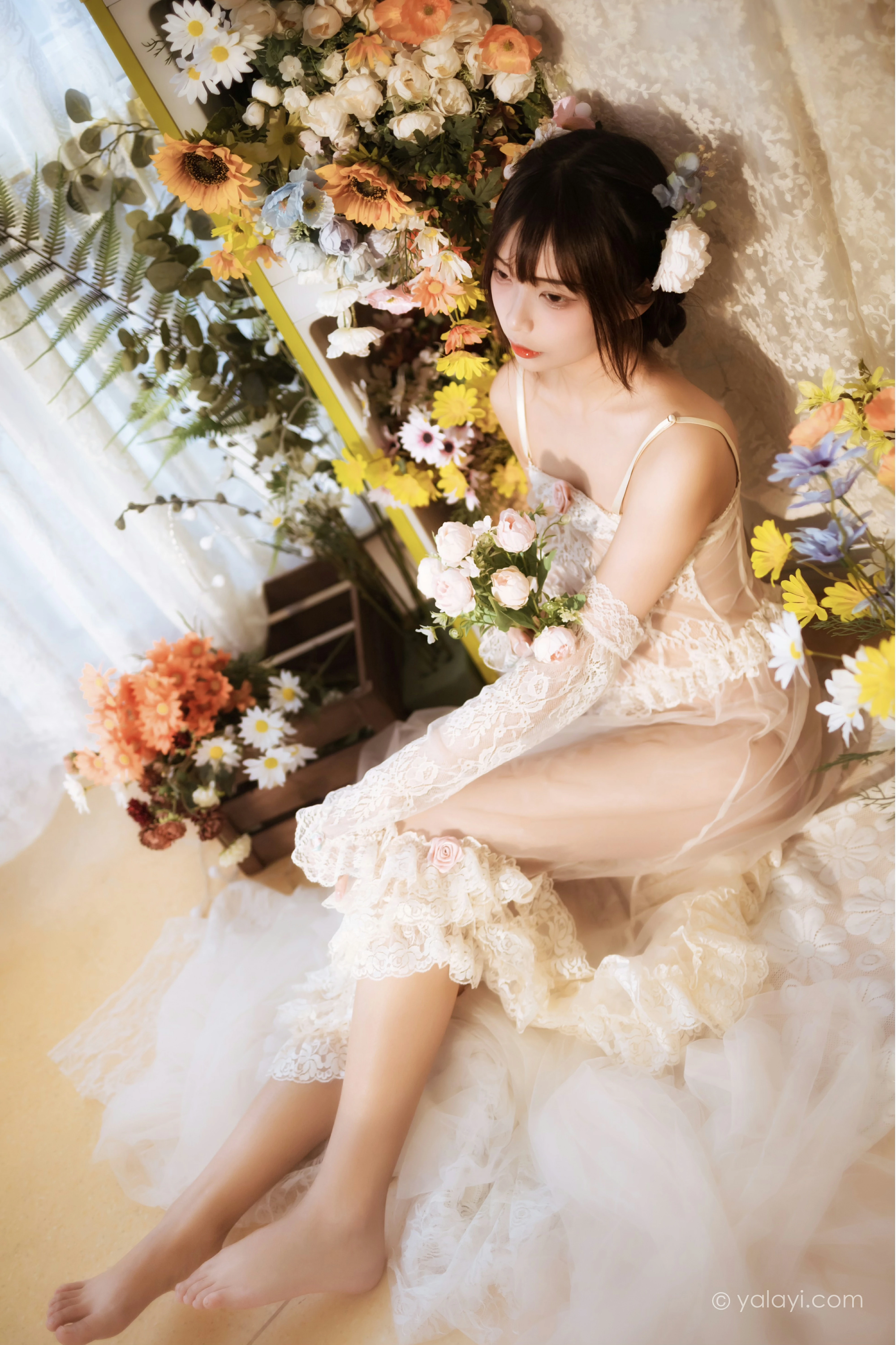 [YALAYI雅拉伊]NO.807 似梦初觉 阿禾 白色透视情趣连衣裙加蕾丝内衣性感私房写真集第8张
