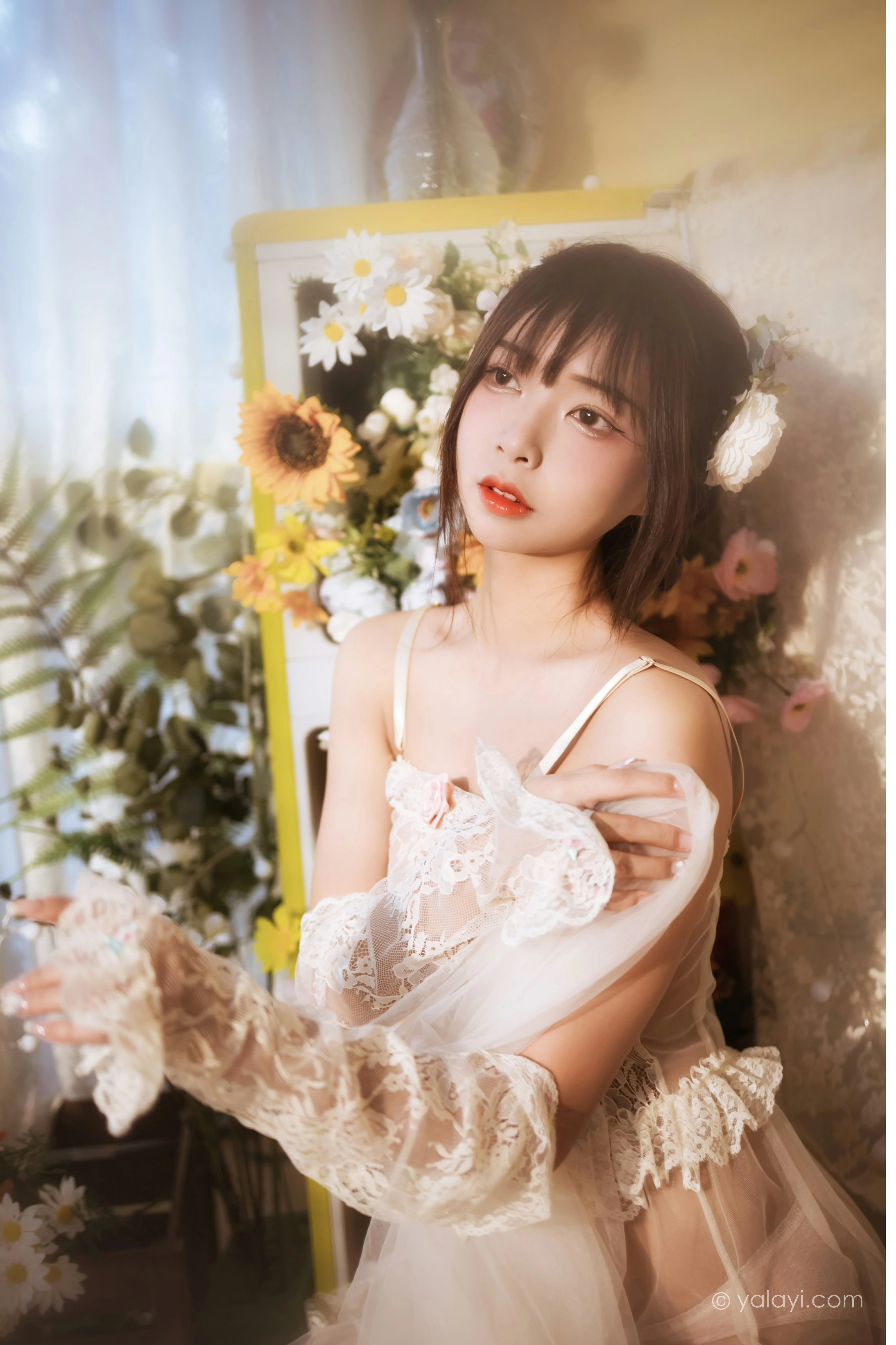 [YALAYI雅拉伊]NO.807 似梦初觉 阿禾 白色透视情趣连衣裙加蕾丝内衣性感私房写真集第11张