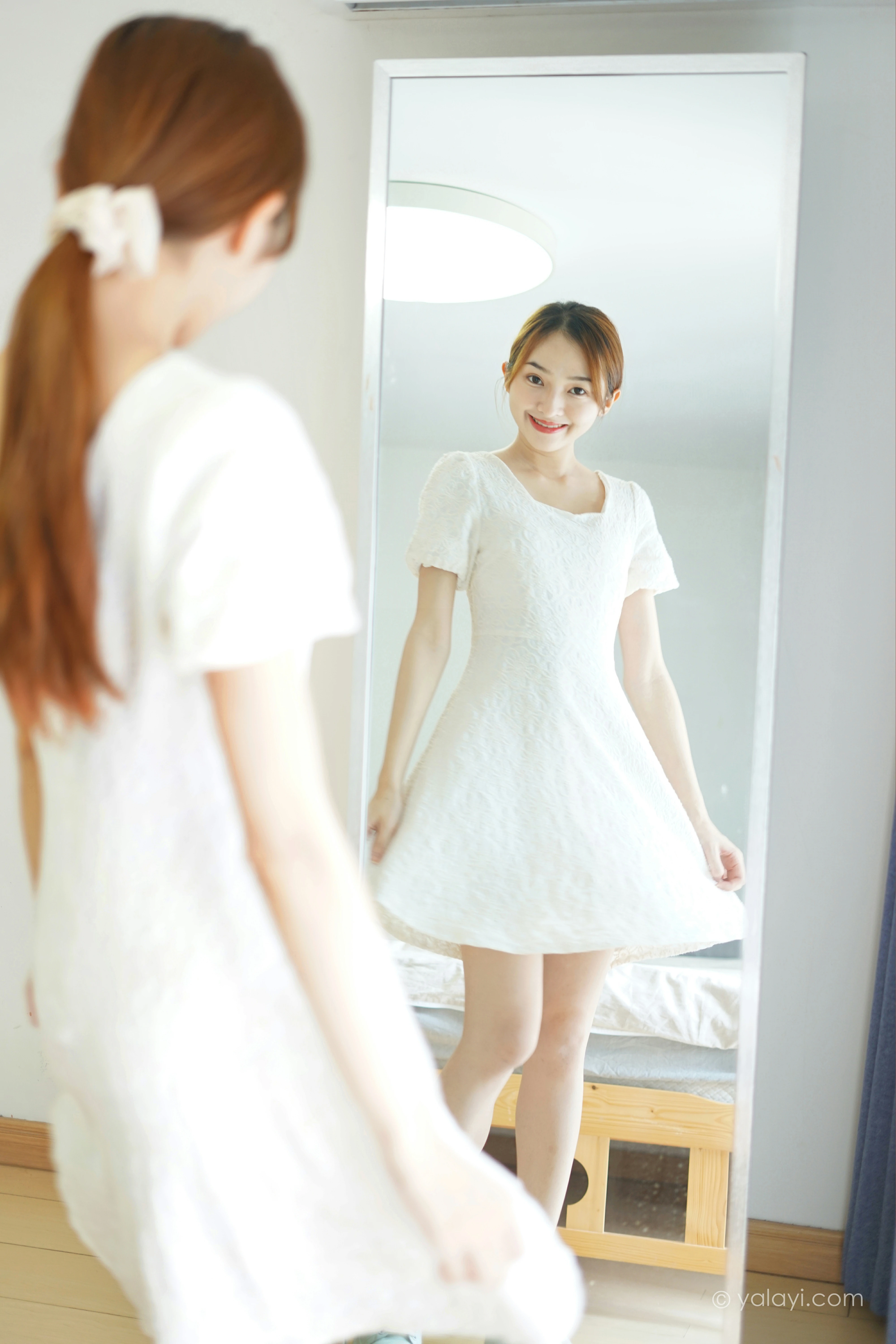 [YALAYI雅拉伊]NO.854 清晨阳光 楚媛 白色蕾丝连衣裙居家性感写真集第9张