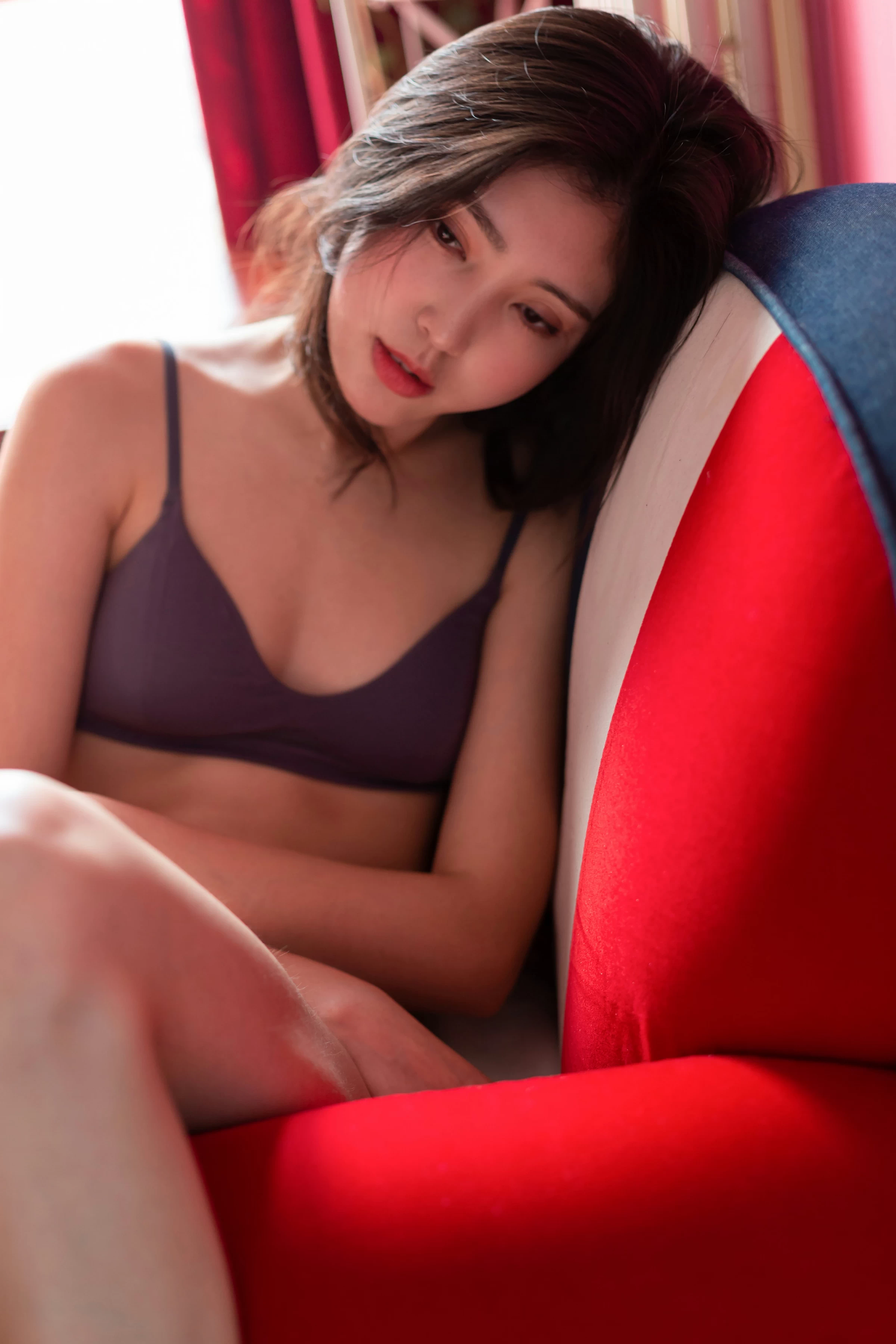 [YALAYI雅拉伊]NO.709 《追光》 苍儿 灰色内衣居家性感私房写真集第1张