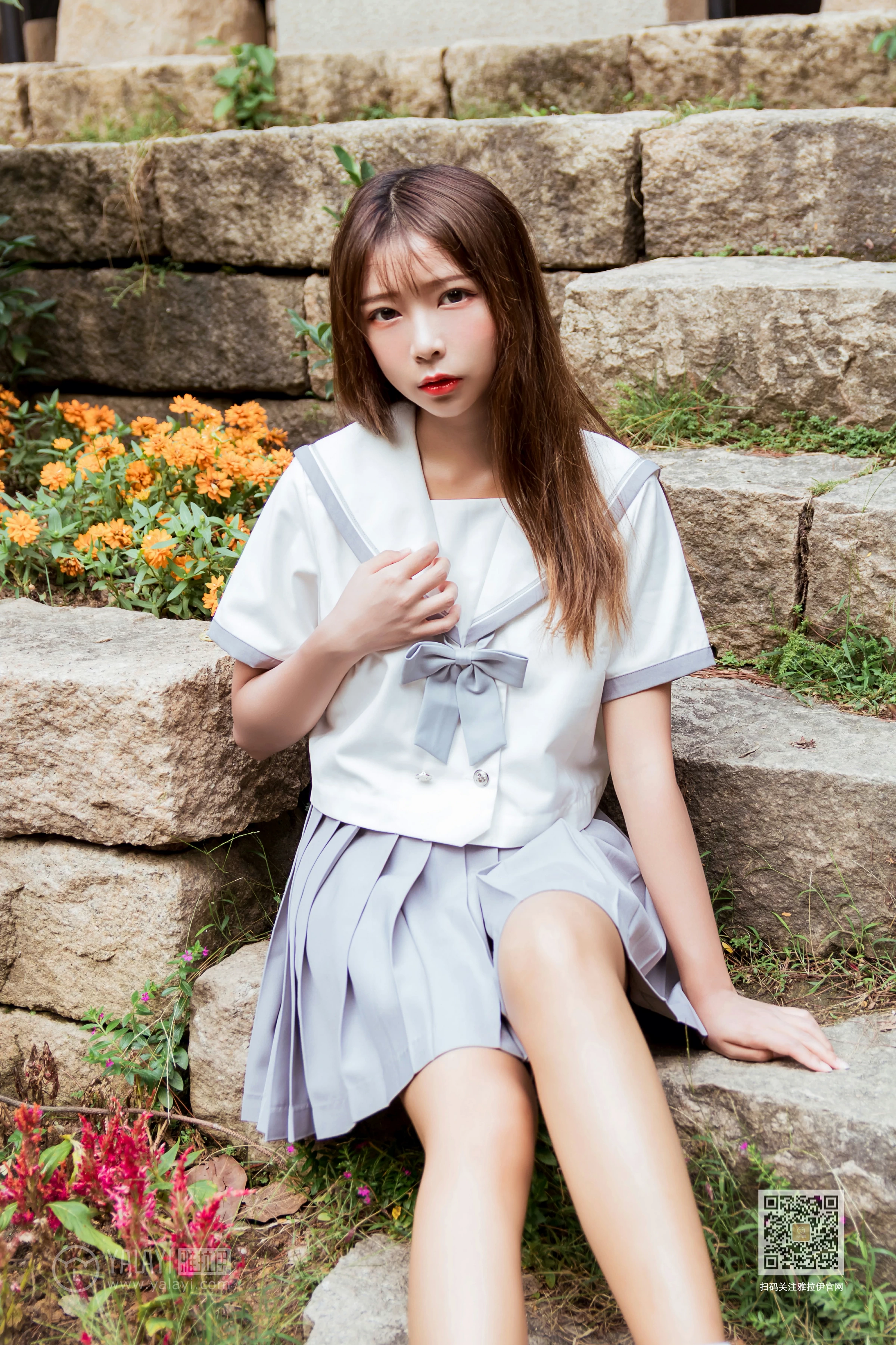 [YALAYI雅拉伊]Vol.471 越秀百褶裙少女 阿禾 日本高中女生制服加短裙性感私房写真集第8张