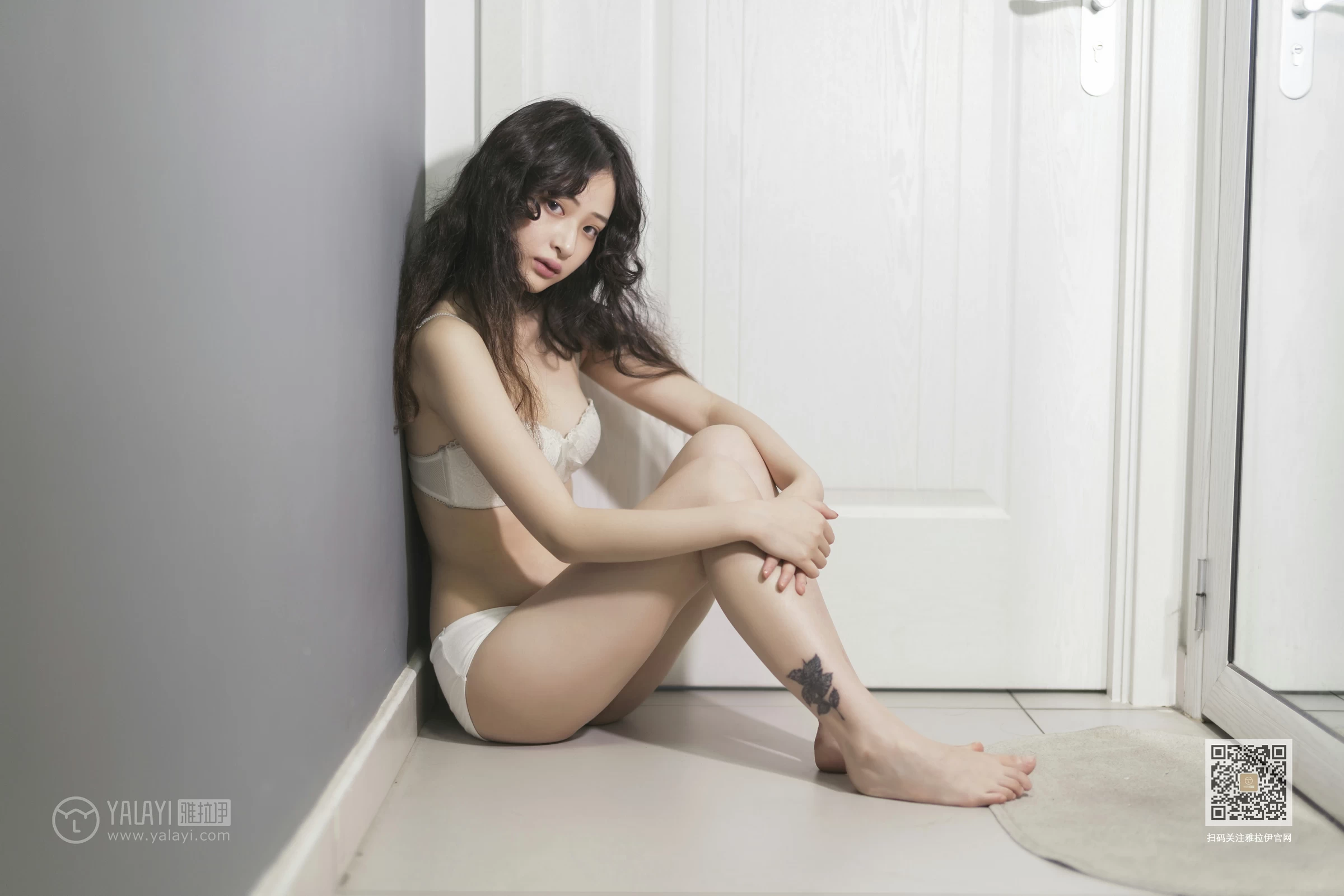 [YALAYI雅拉伊]Vol.474 吹落白衣裳 西子 白色蕾丝内衣居家性感私房写真集第10张