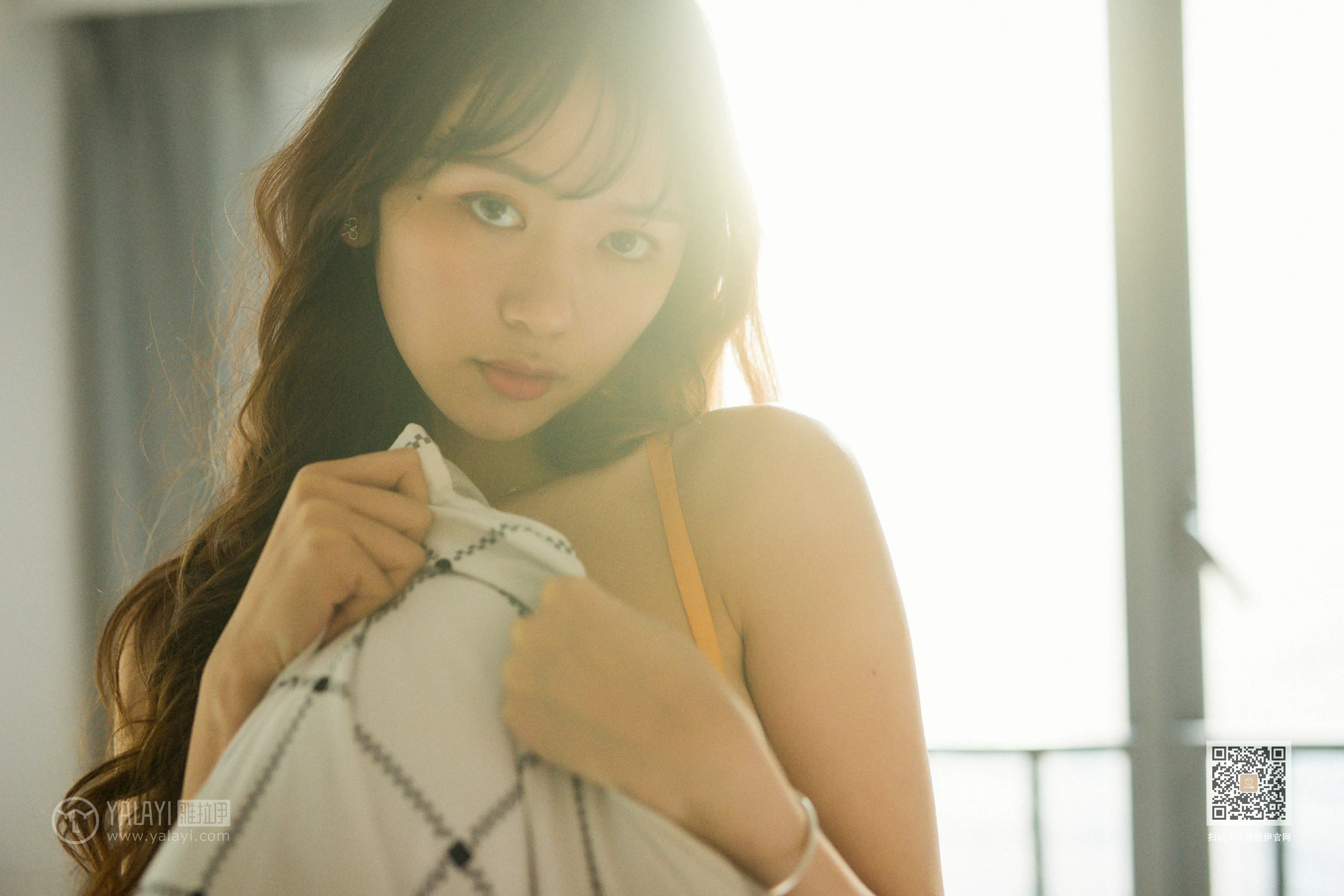 [YALAYI雅拉伊]Vol.511 杏色女孩儿 晓琳 橙色性感内衣居家私房写真集第13张