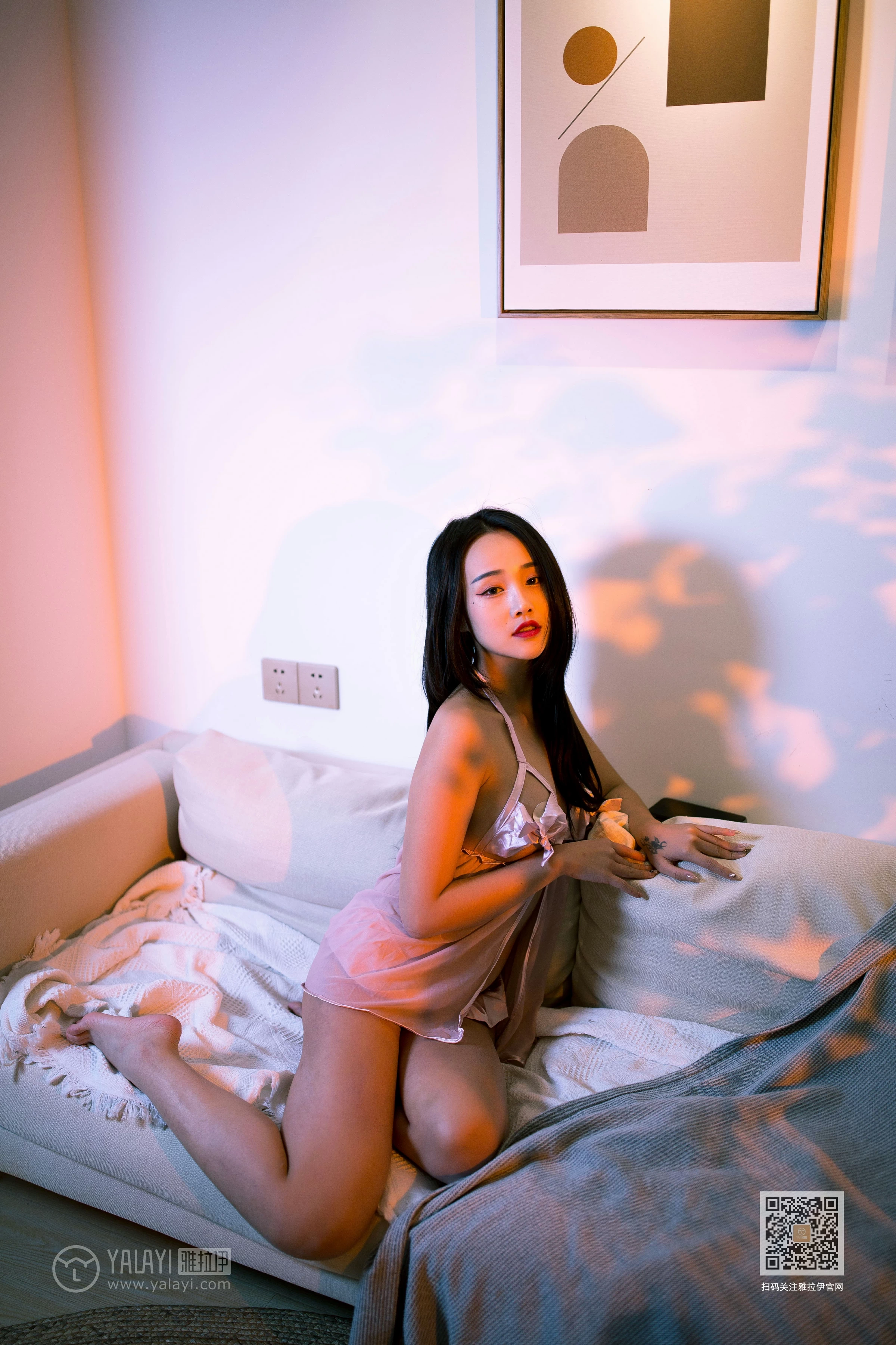 [YALAYI雅拉伊]Vol.535 热浪 优优 粉色透视情趣内衣性感私房写真集第1张