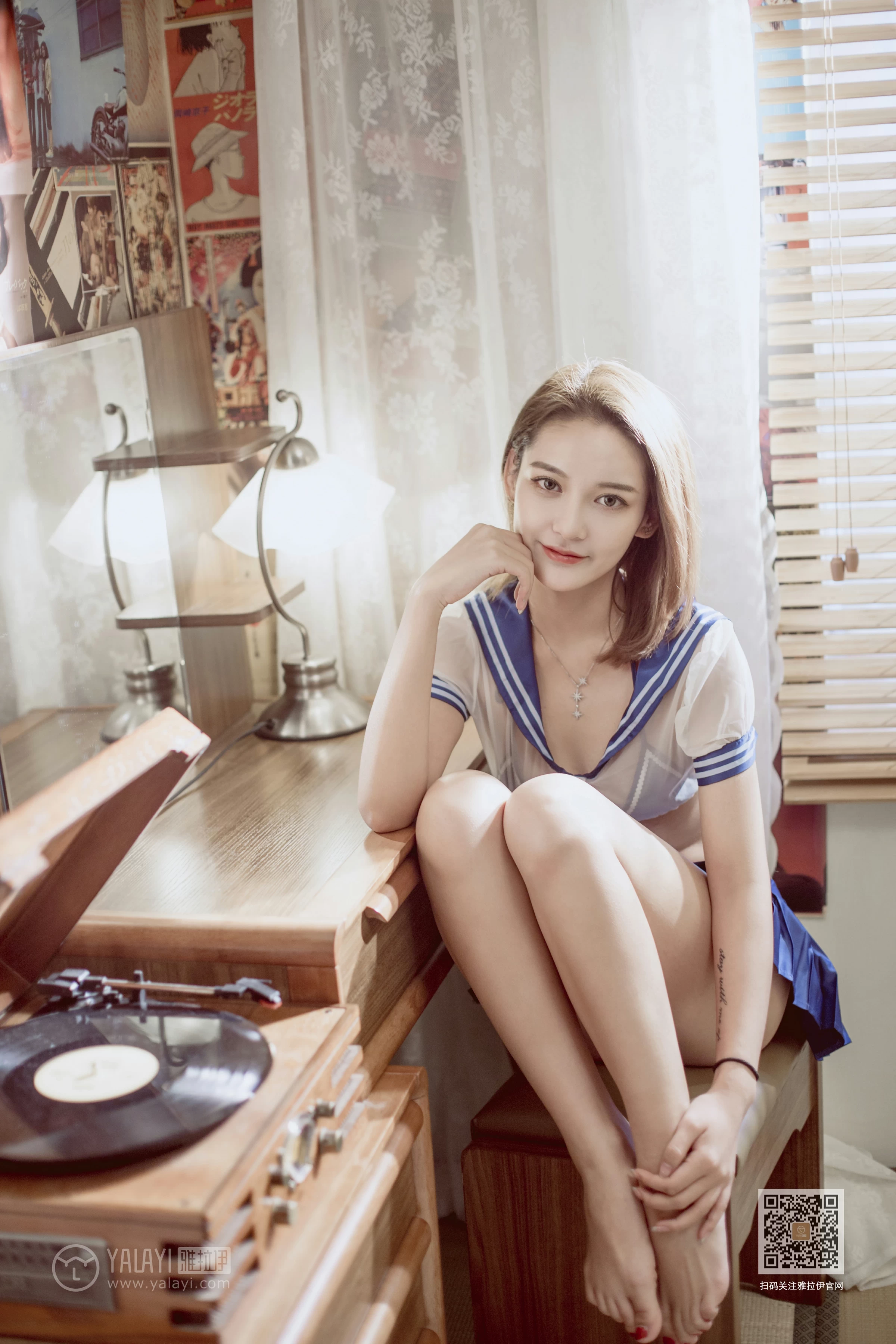 [YALAYI雅拉伊]Vol.538 回到那年 刘子炀 透视情趣高中女生制服加蓝色内衣性感私房写真集第6张