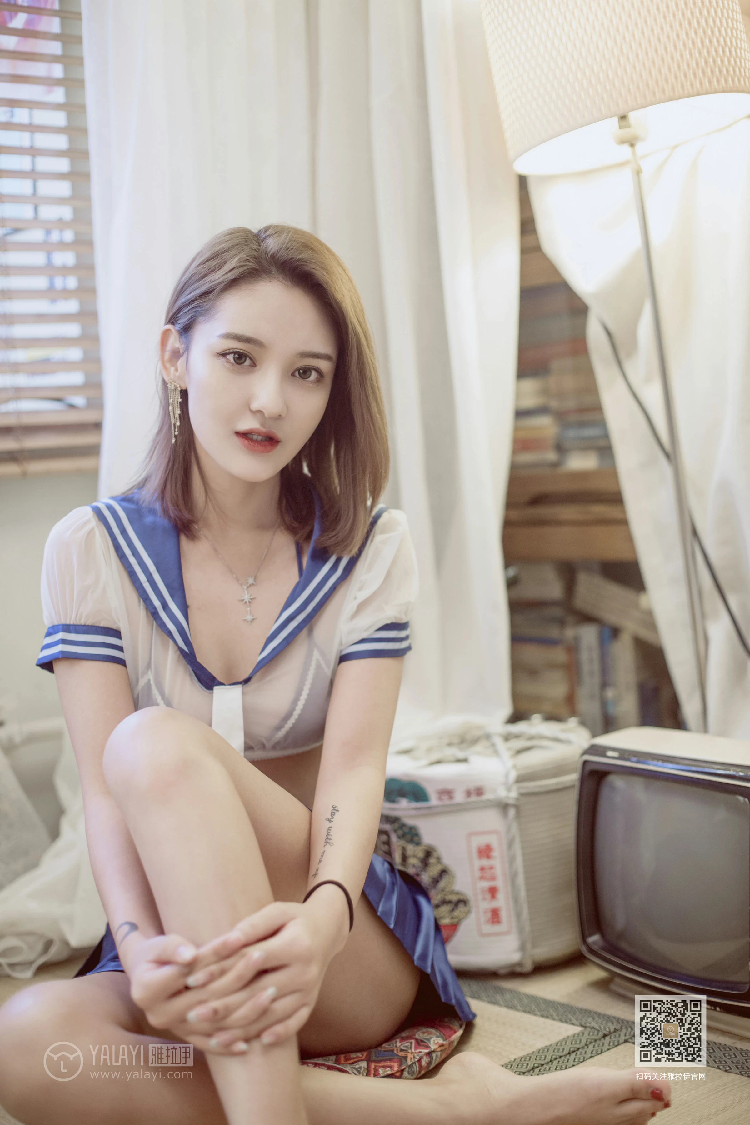 [YALAYI雅拉伊]Vol.538 回到那年 刘子炀 透视情趣高中女生制服加蓝色内衣性感私房写真集第7张