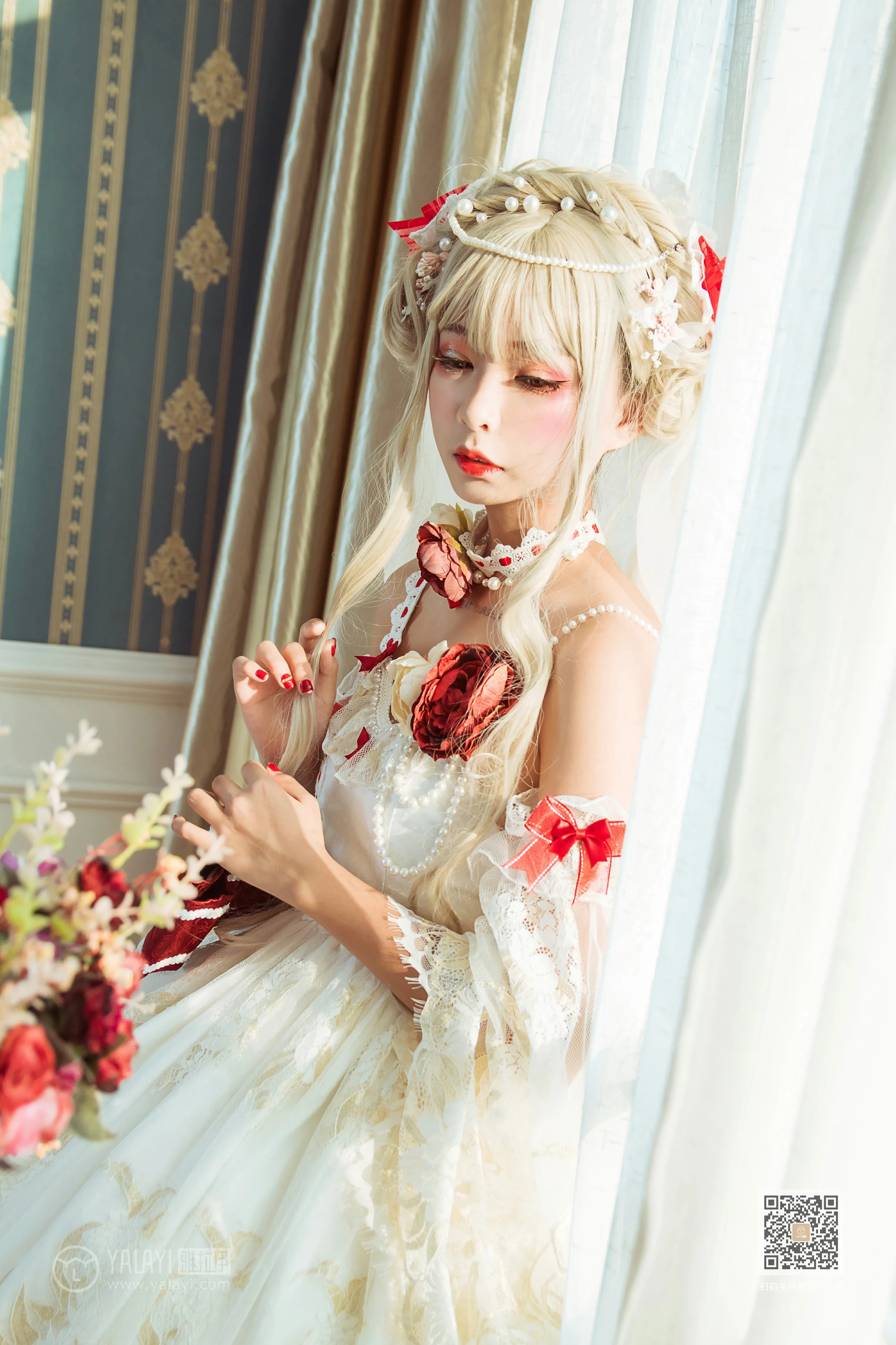 [YALAYI雅拉伊]Vol.521 梦幻洛丽塔 阿禾 白色情趣吊带连衣裙性感私房写真集第10张