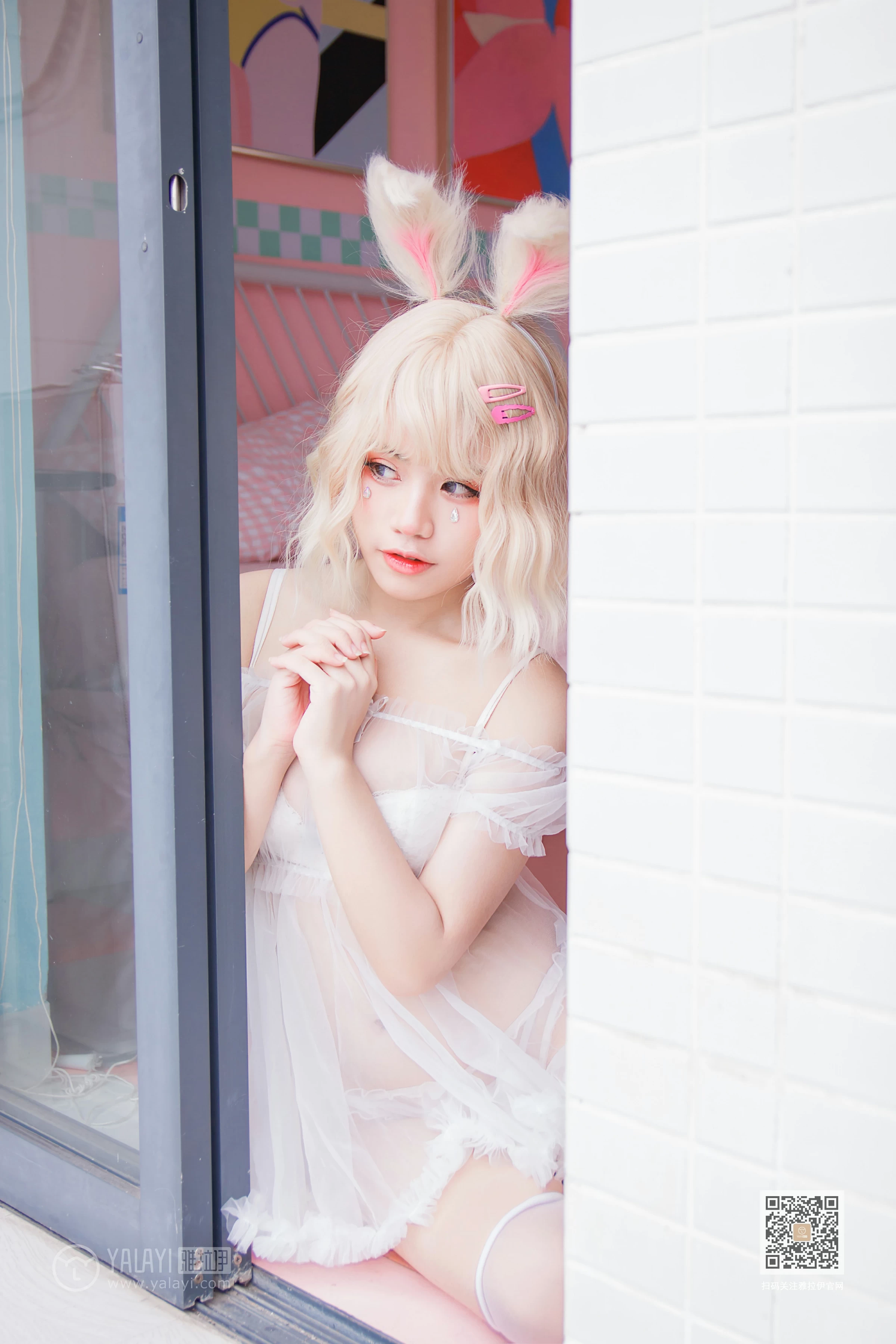 [YALAYI雅拉伊]Vol.557 阿狸的糖果罐 安安 透视情趣制服内衣加白色丝袜美腿玉足性感私房写真集第4张