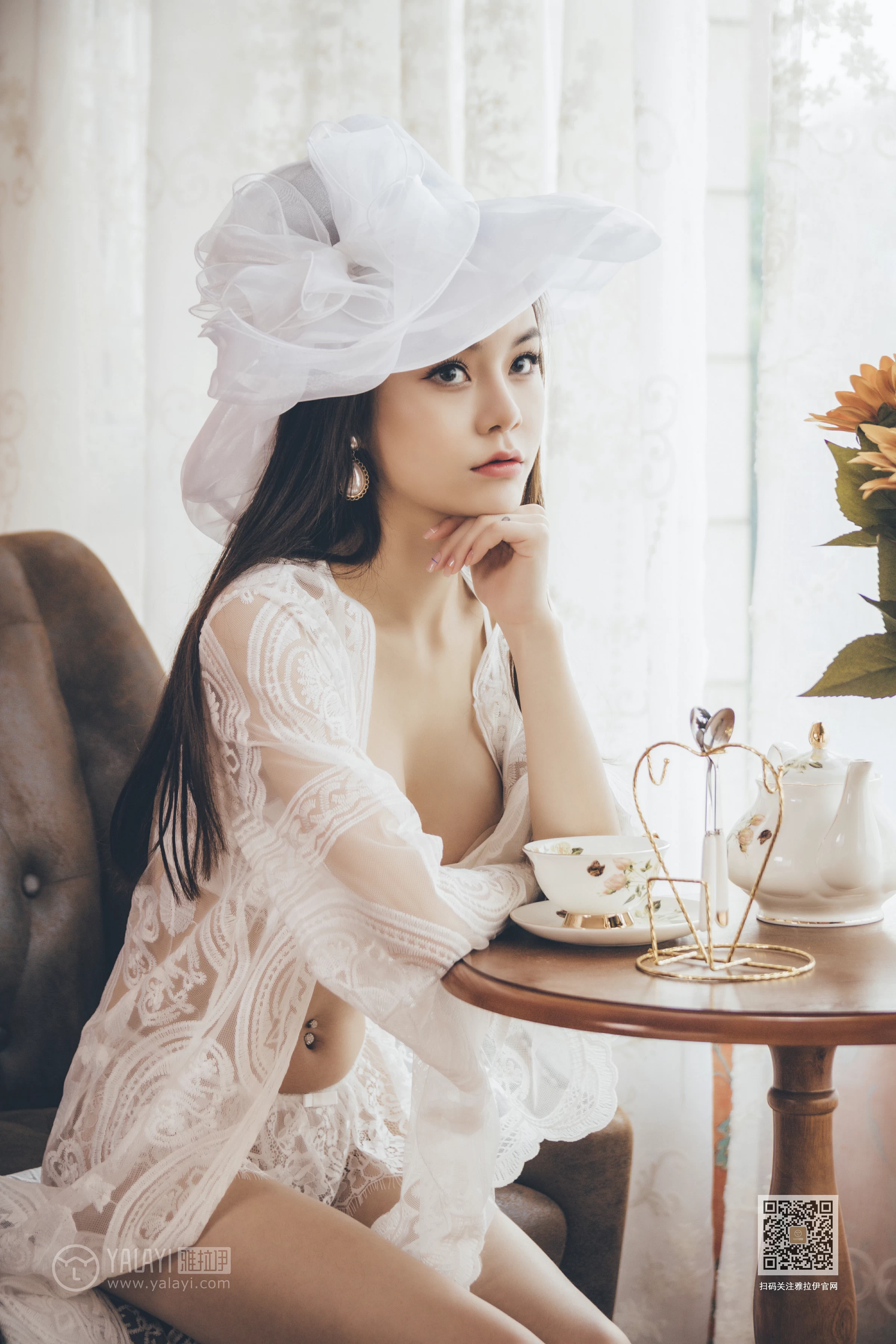 [YALAYI雅拉伊]Vol.594 第一次拍写真 蓉蓉 白色镂空睡衣加白色蕾丝内衣性感私房写真集第6张