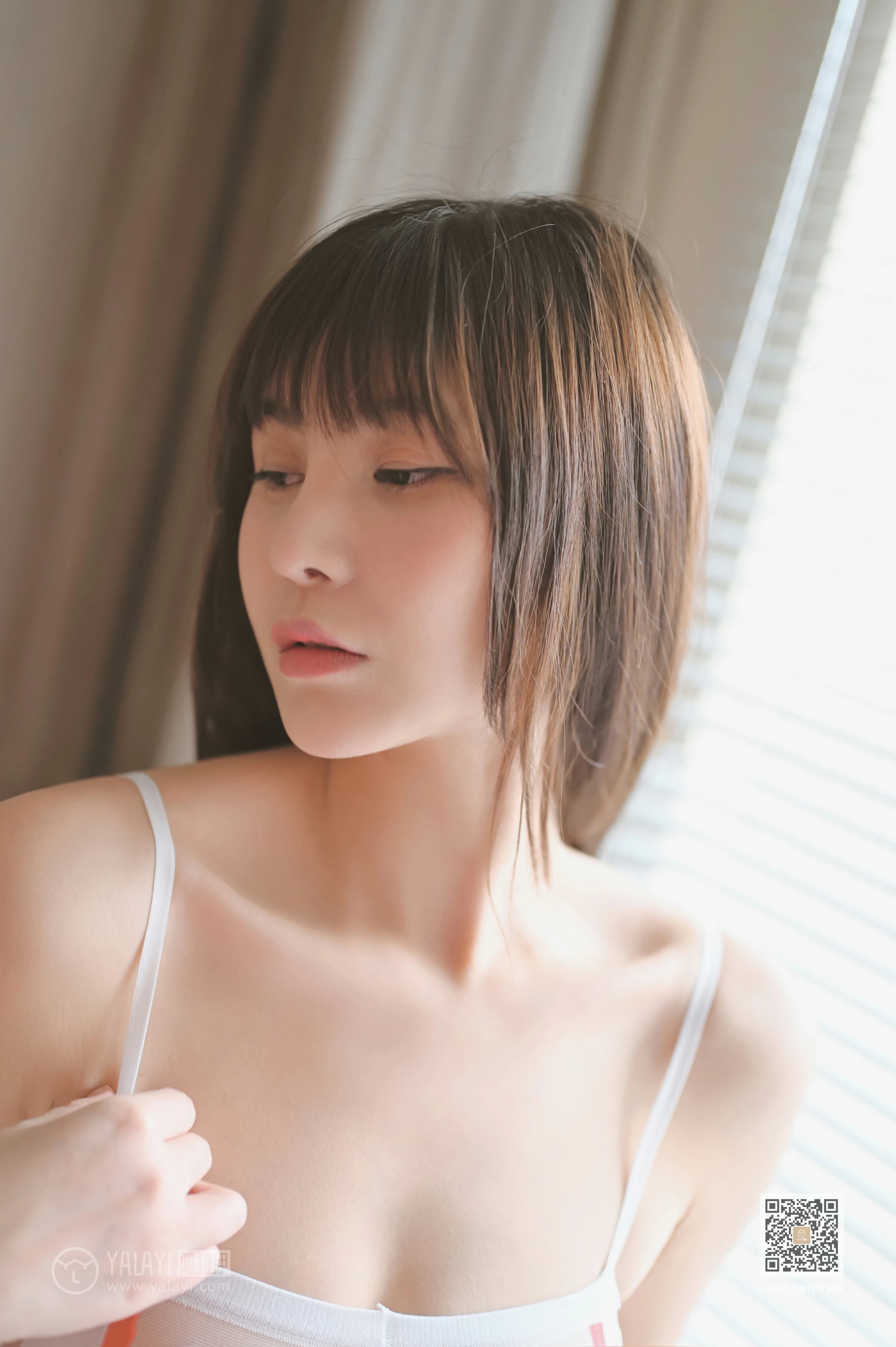 [YALAYI雅拉伊]NO.602 《销魂连体袜》斯雯 白色透视情趣连体丝裤袜性感私房写真集第8张