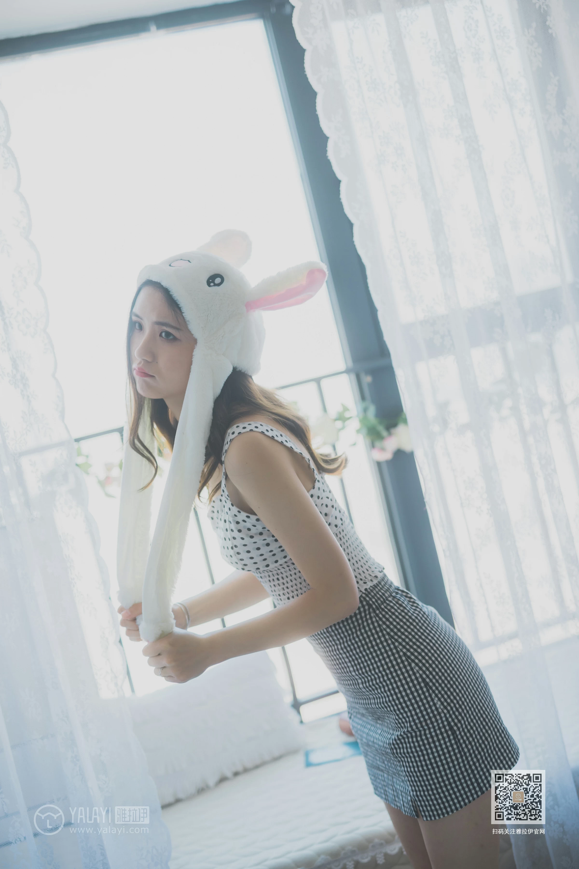 [YALAYI雅拉伊]NO.632 《淘气女友》 尹梦 白色小背心加斑点短裙清纯可爱私房写真集第8张
