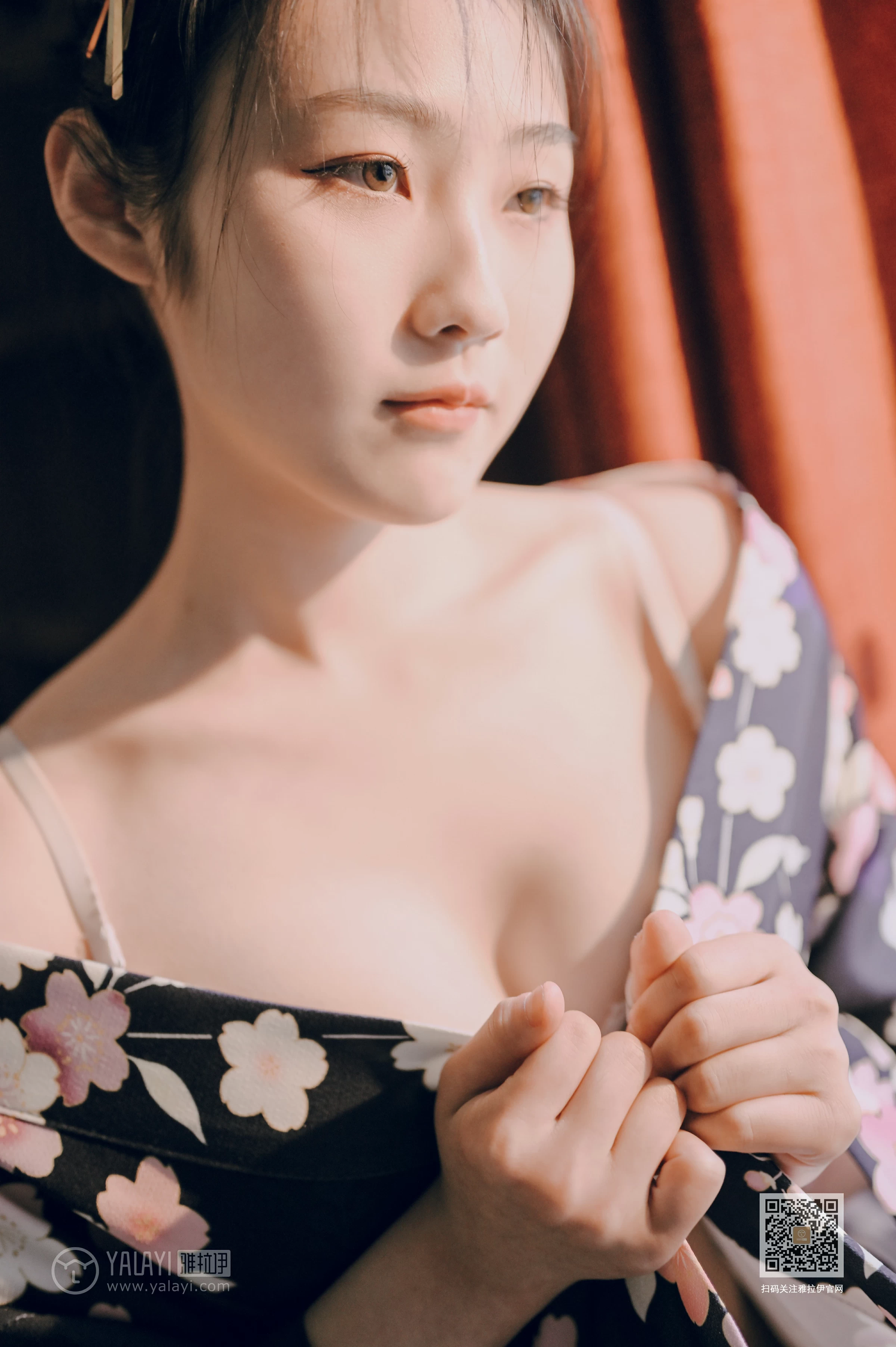 [YALAYI雅拉伊]NO.635 《和服少女》 沈伊 黑色和服加白色蕾丝内衣性感私房写真集第7张
