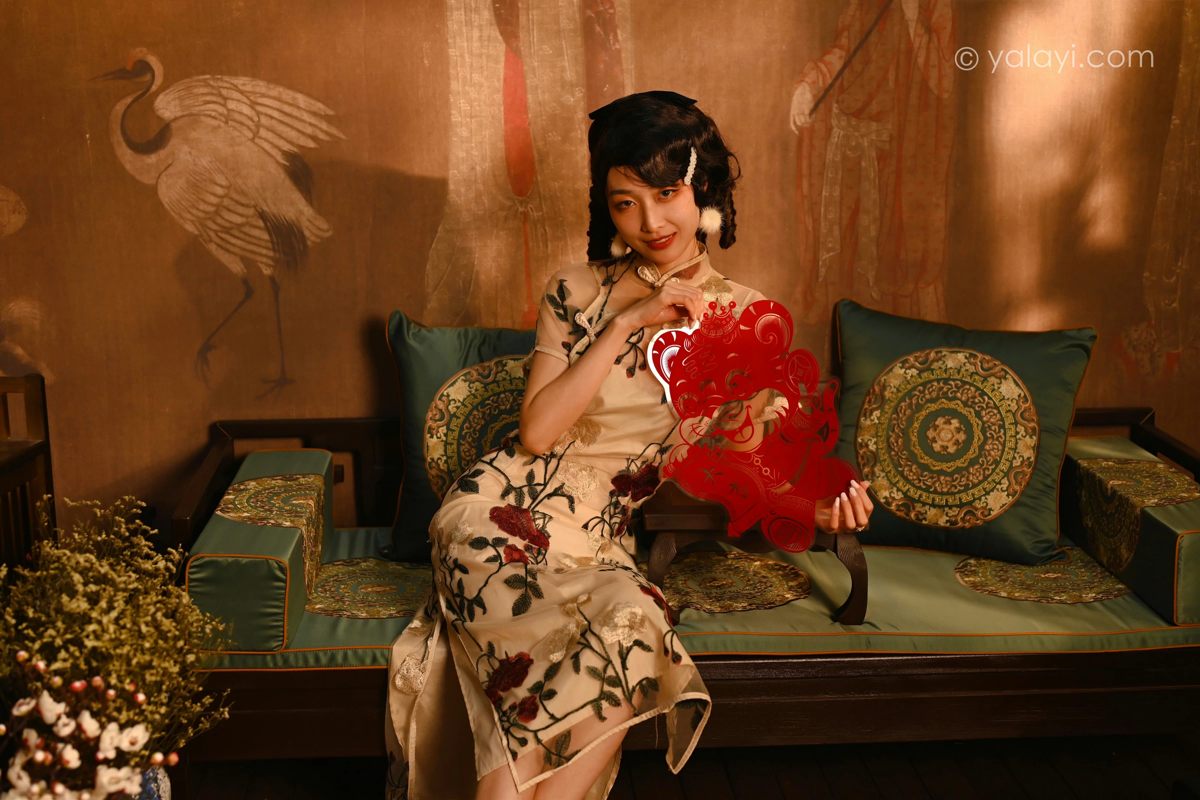 [YALAYI雅拉伊]2022.01.25 我在那里等你 佳佳 白色透视旗袍民国风写真集第5张