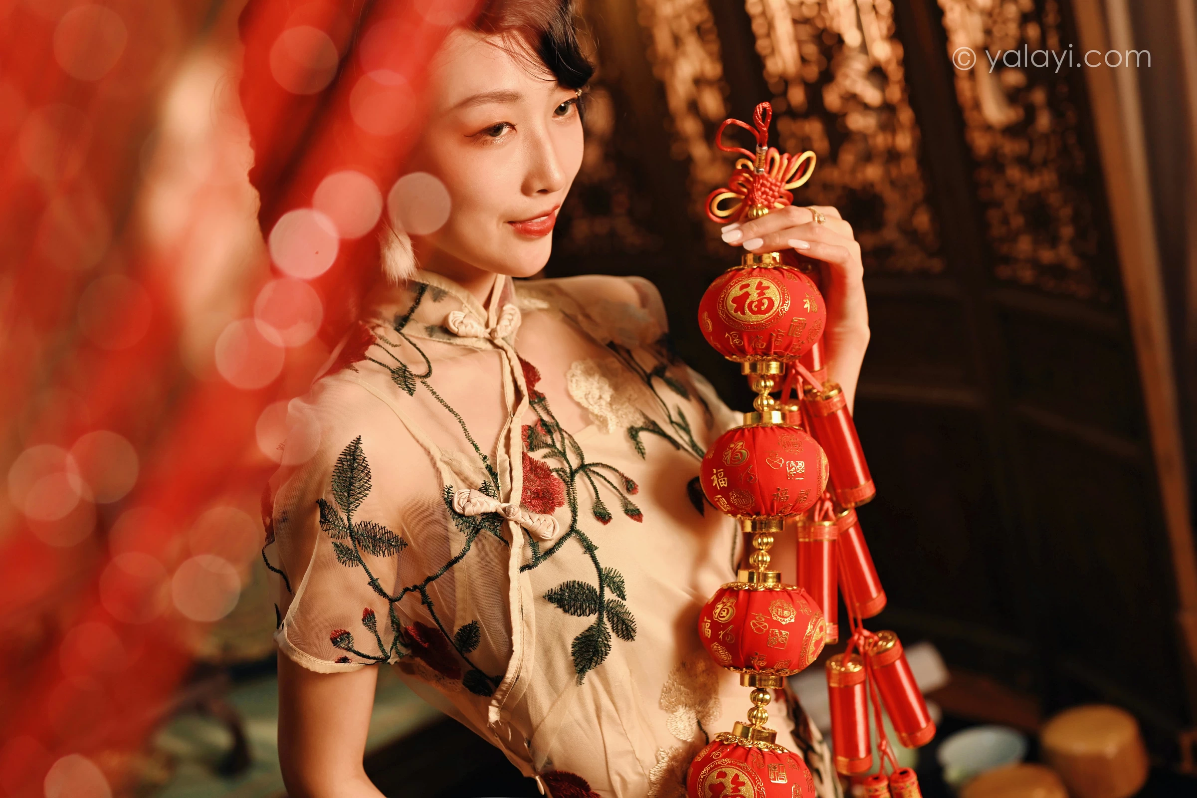 [YALAYI雅拉伊]2022.01.25 我在那里等你 佳佳 白色透视旗袍民国风写真集第12张