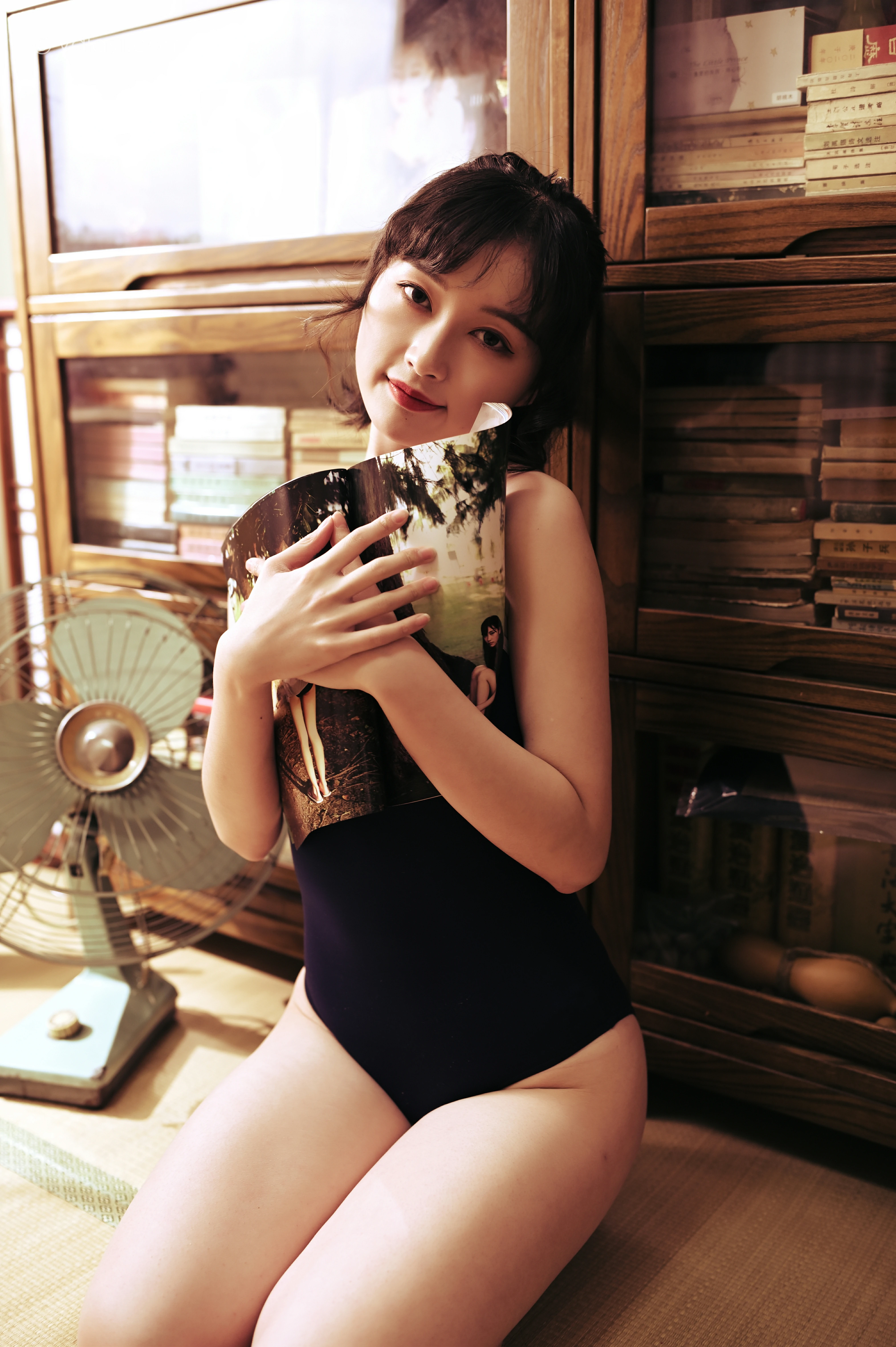 [YALAYI雅拉伊]NO.783 偷得半日闲 京京 蓝色紧身连体体操服性感写真集第6张