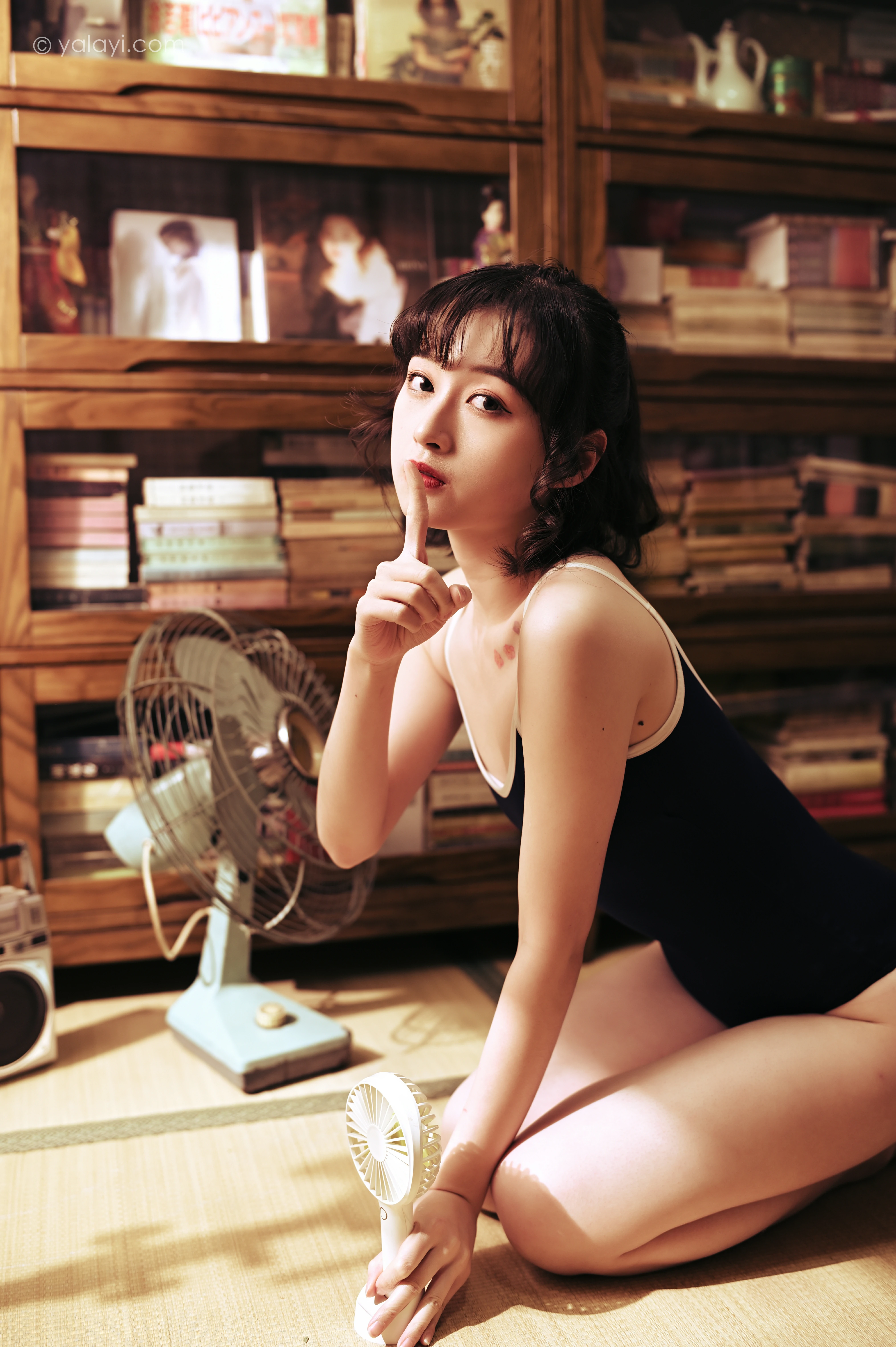 [YALAYI雅拉伊]NO.783 偷得半日闲 京京 蓝色紧身连体体操服性感写真集第10张