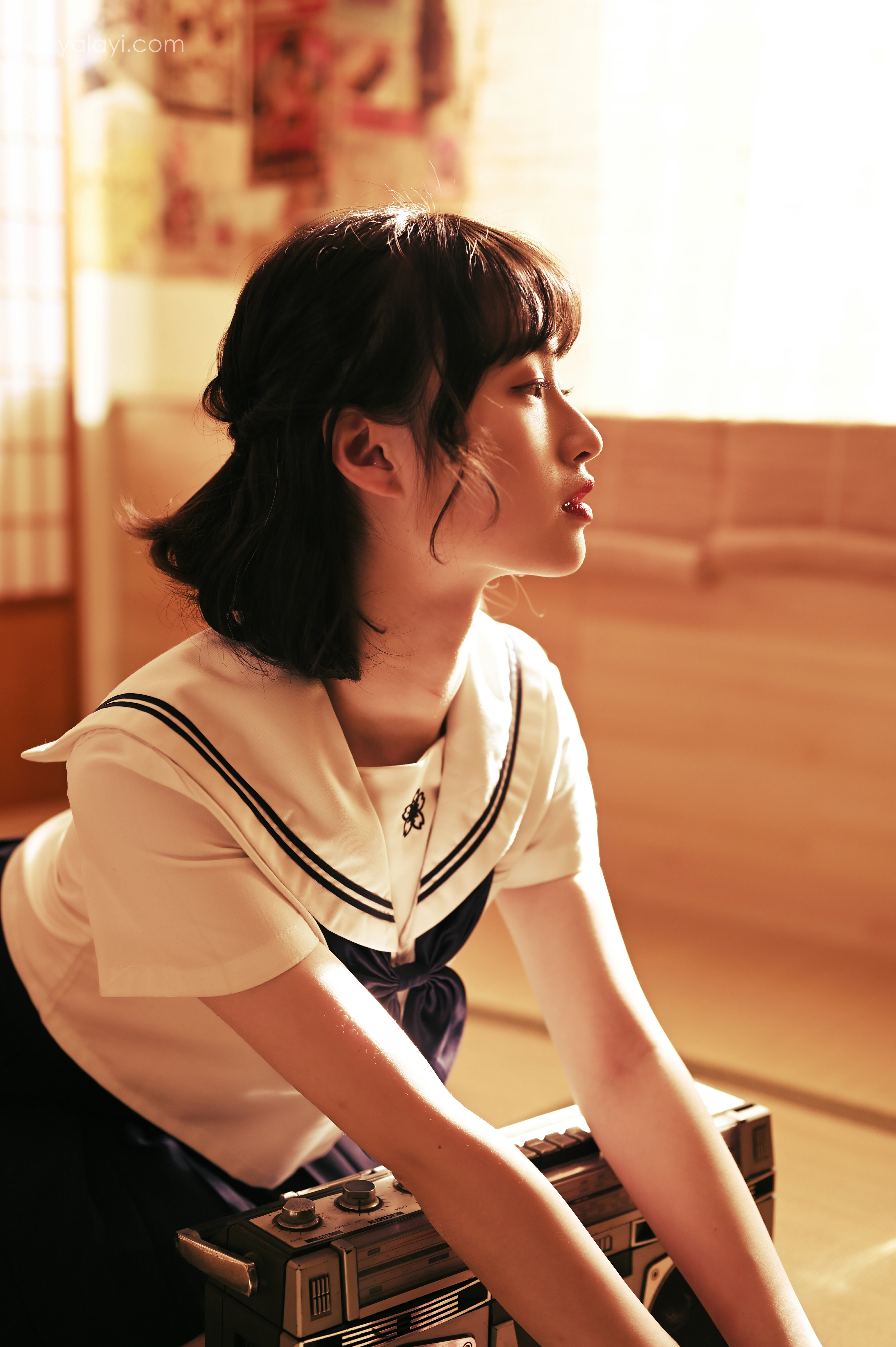[YALAYI雅拉伊]NO.778 优等生JK 京京 白色水手制服加黑色短裙私房写真集第4张