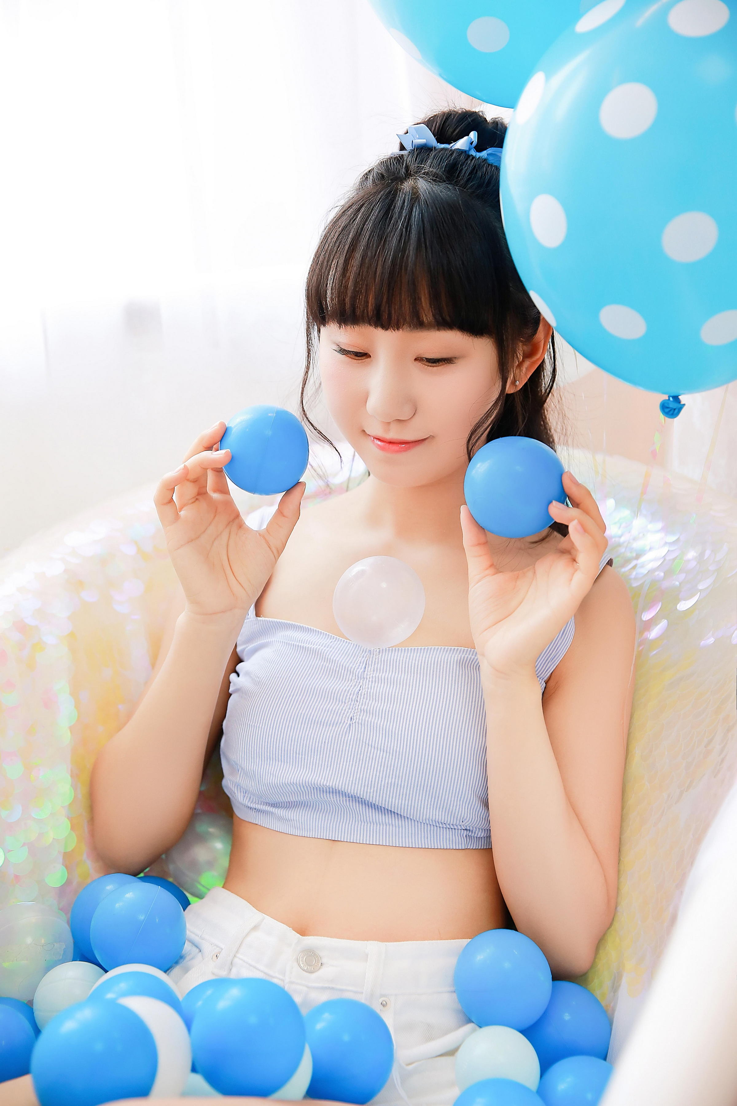 [YALAYI雅拉伊]2022.06.28 青春时光 阳光少女 白色短裤加小背心与粉色吊带蕾丝舞蹈裙清纯写真集第1张