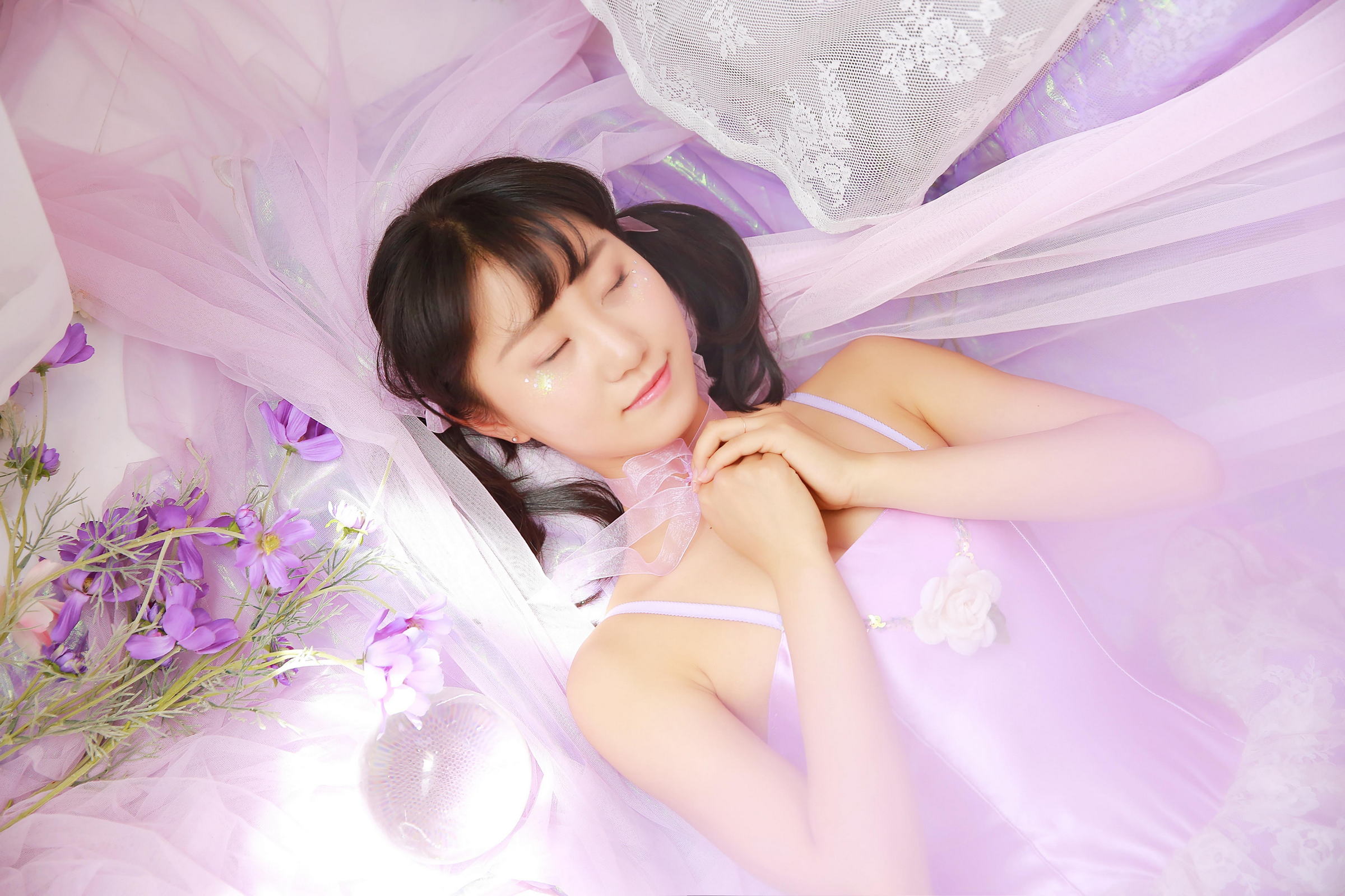 [YALAYI雅拉伊]2022.06.28 青春时光 阳光少女 白色短裤加小背心与粉色吊带蕾丝舞蹈裙清纯写真集第8张