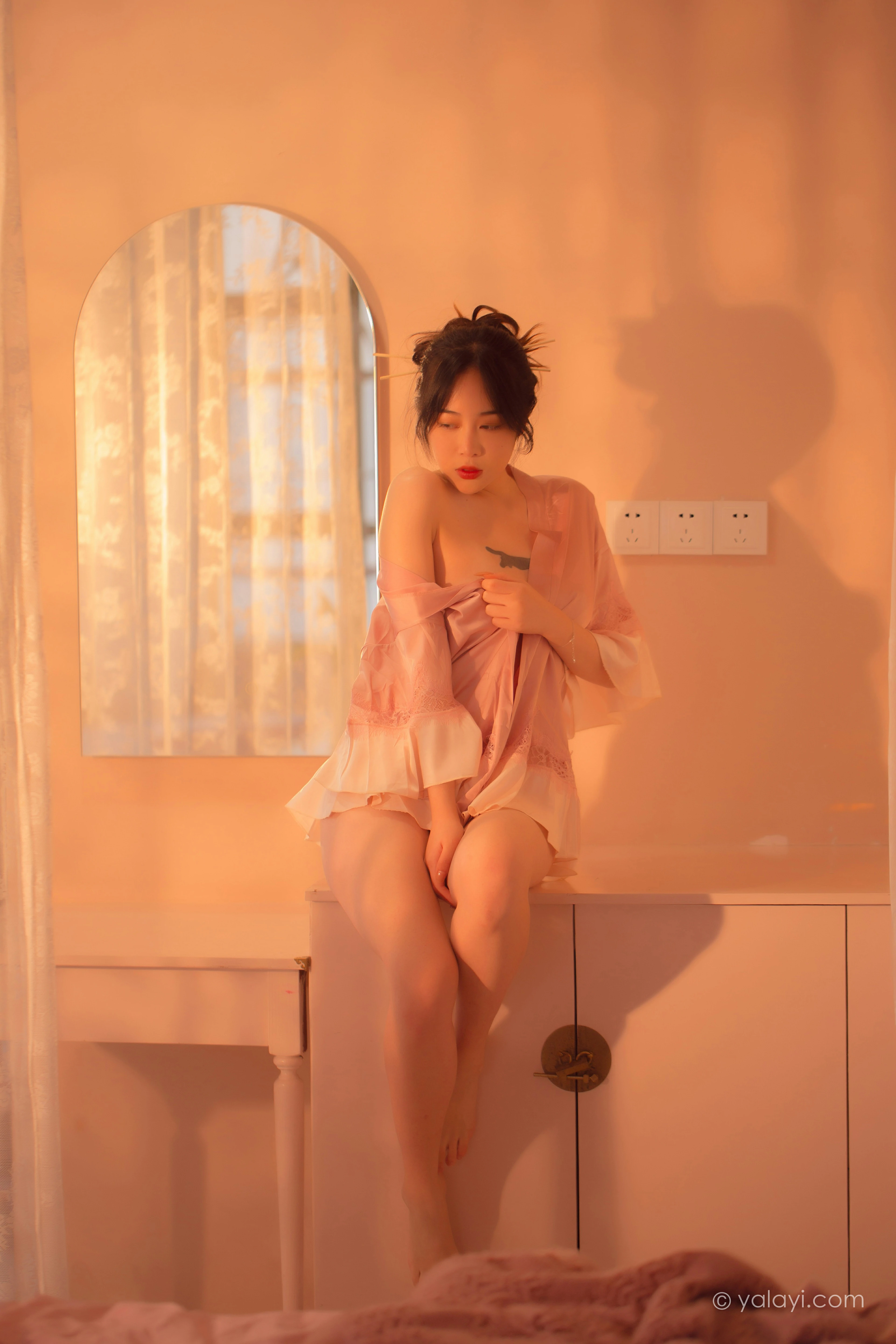 [YALAYI雅拉伊]NO.762 寂静中开放 璎珞 粉色蕾丝睡衣性感私房写真集第10张