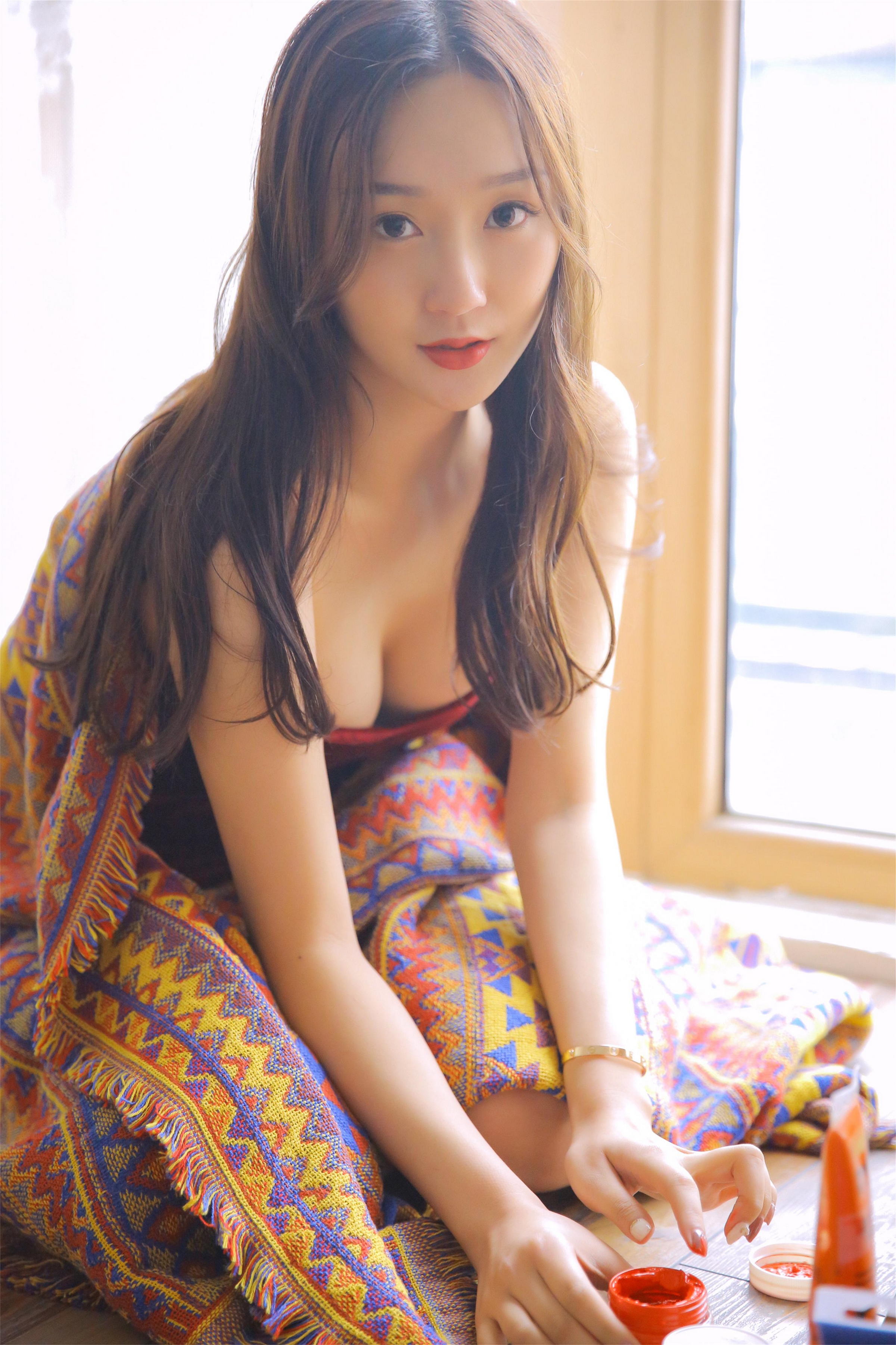 [YALAYI雅拉伊]2023.02.17 幸福女神 小亭 红色紧身吊带连衣裙性感私房写真集第8张