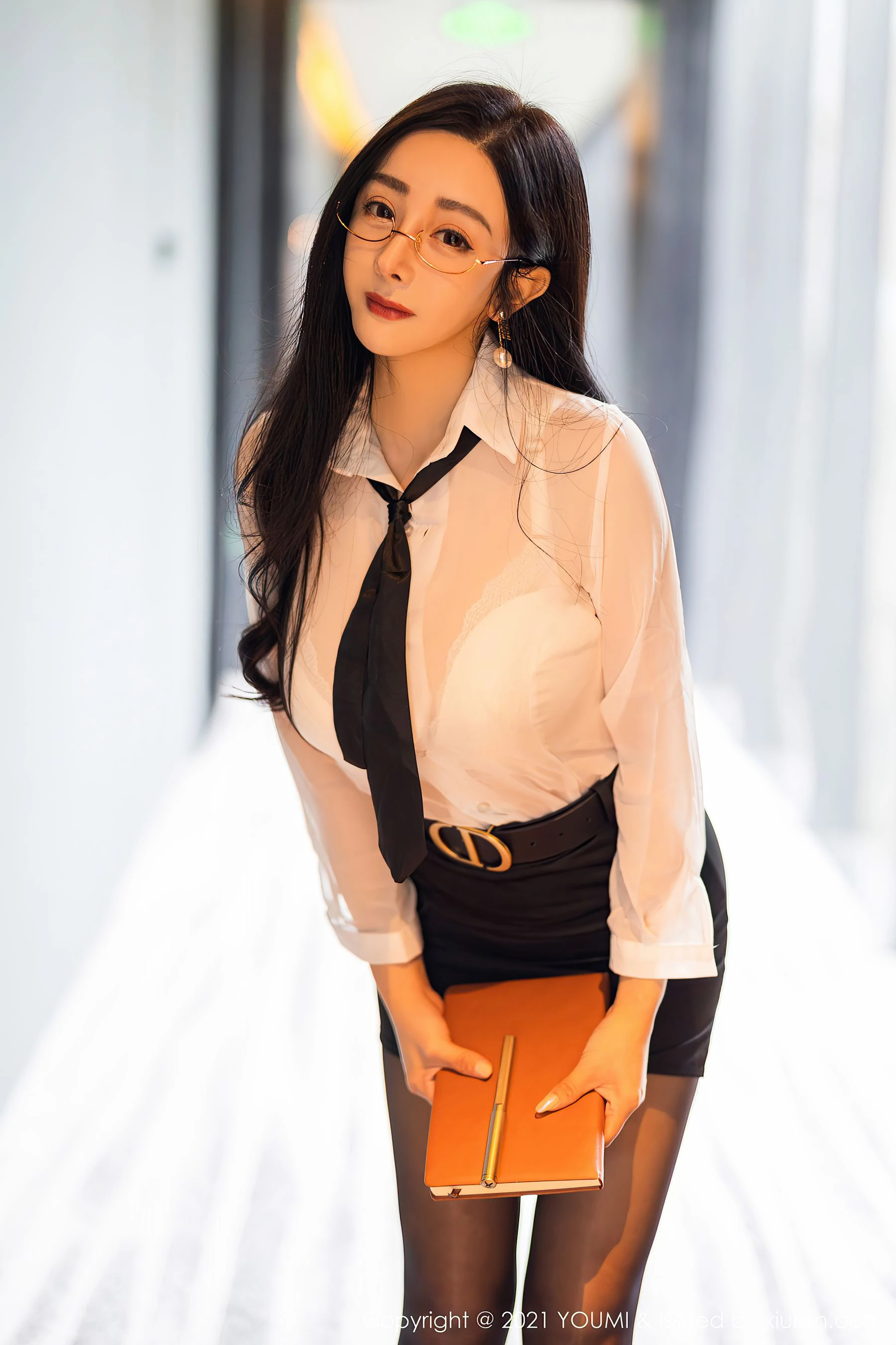 尤蜜荟YouMi Vol.723 允爾第21张