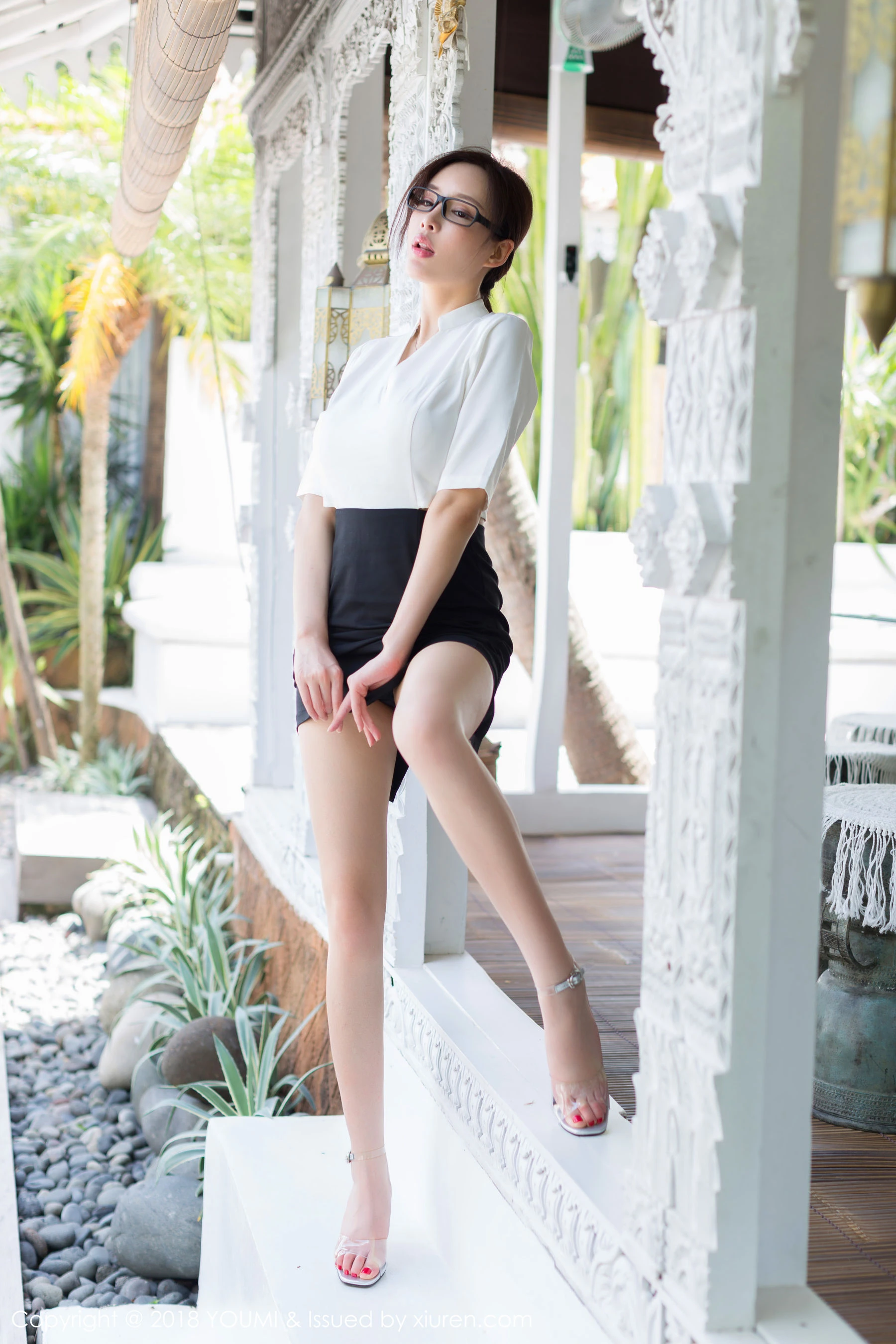 土肥圆矮挫丑黑穷《异域风情+OL制服》 尤蜜荟YouMi Vol.155第14张