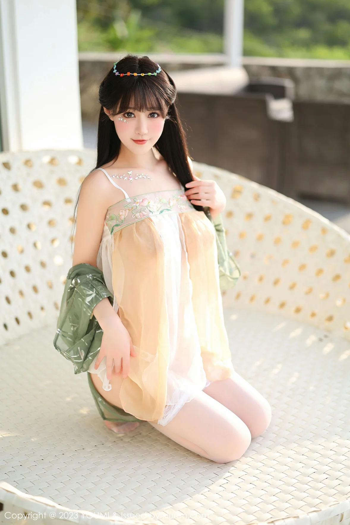  尤蜜荟 Vol.936 朱可儿Flora 白色丝袜普吉岛旅拍 [85P]第2张