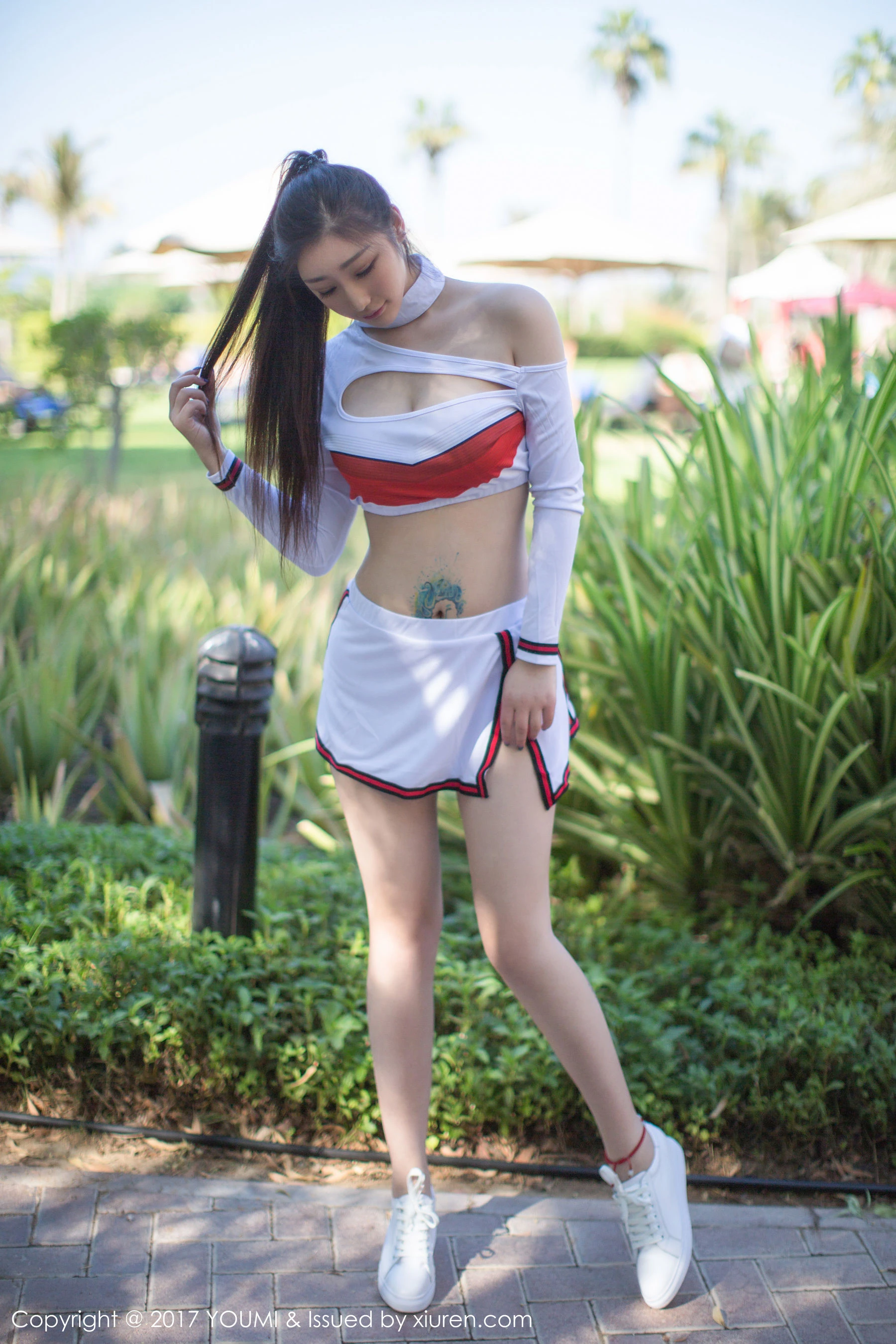 妲己_Toxic《制服+真空金属链》 尤蜜荟 VOL.090第3张