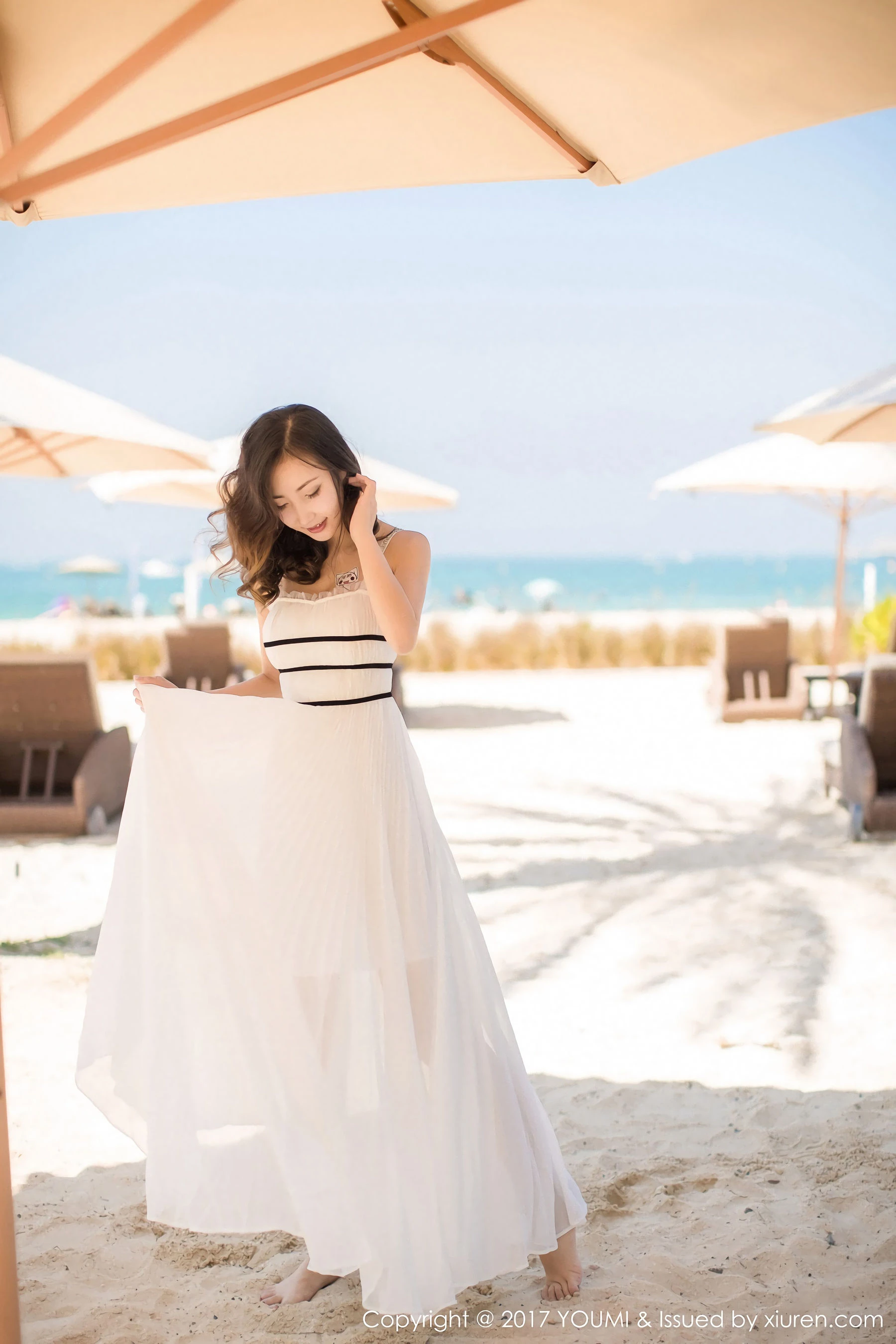 Yumi-尤美《迪拜旅拍 沙滩女神》 尤蜜荟YouMi Vol.078第13张