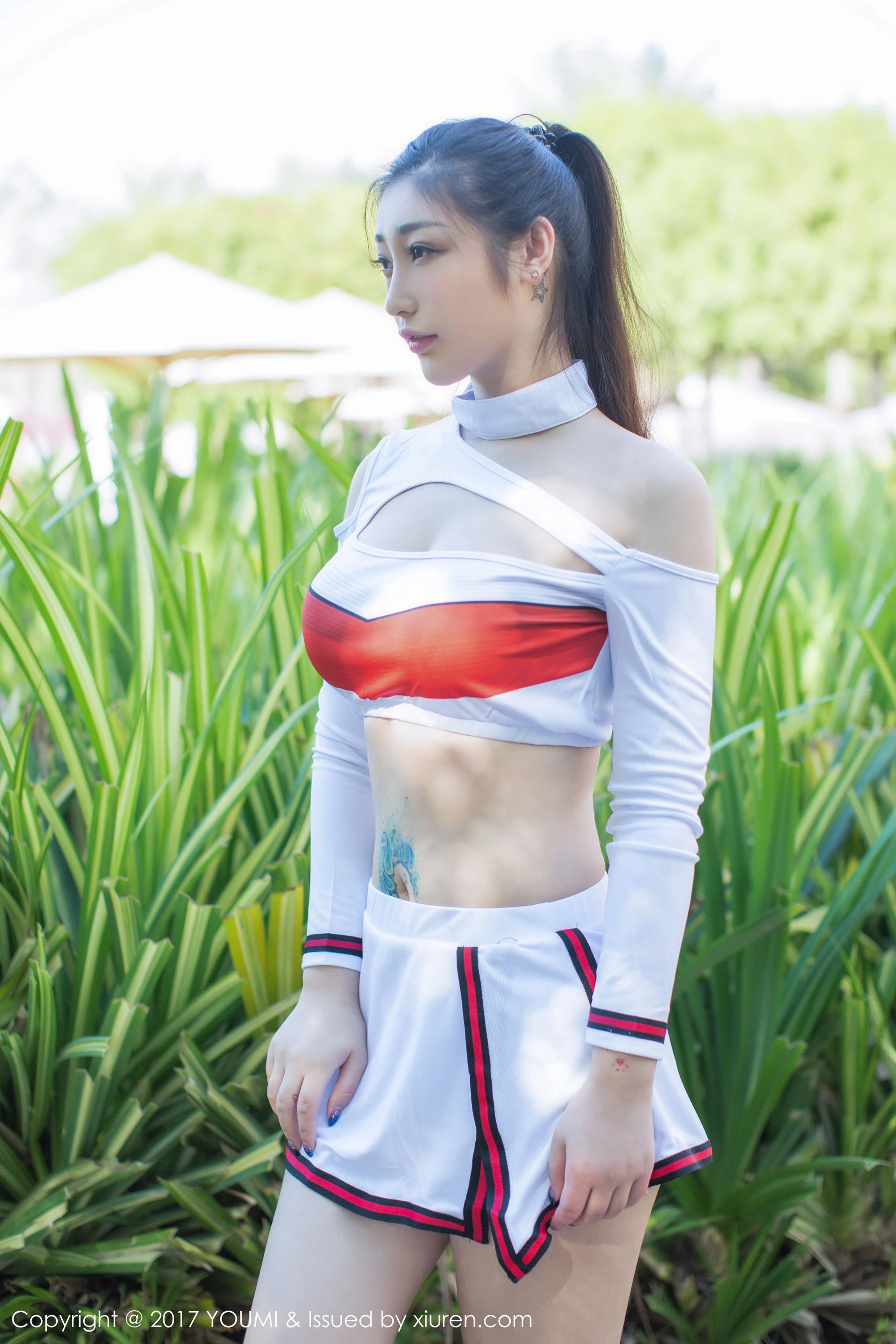  妲己_Toxic《制服+真空金属链》 尤蜜荟 VOL.090