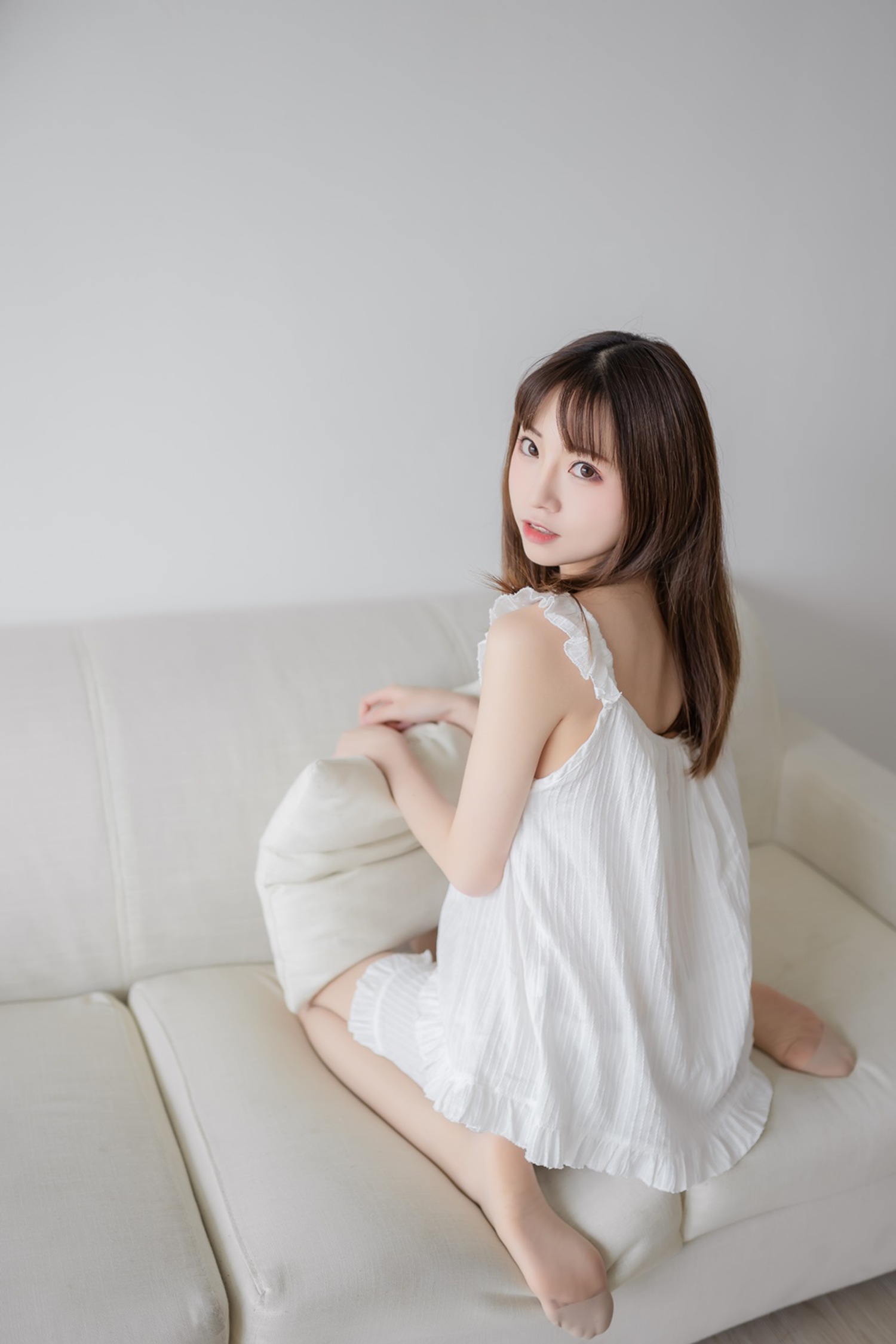 绮太郎 Kitaro &#8211; 白色睡衣 [46P]第1张