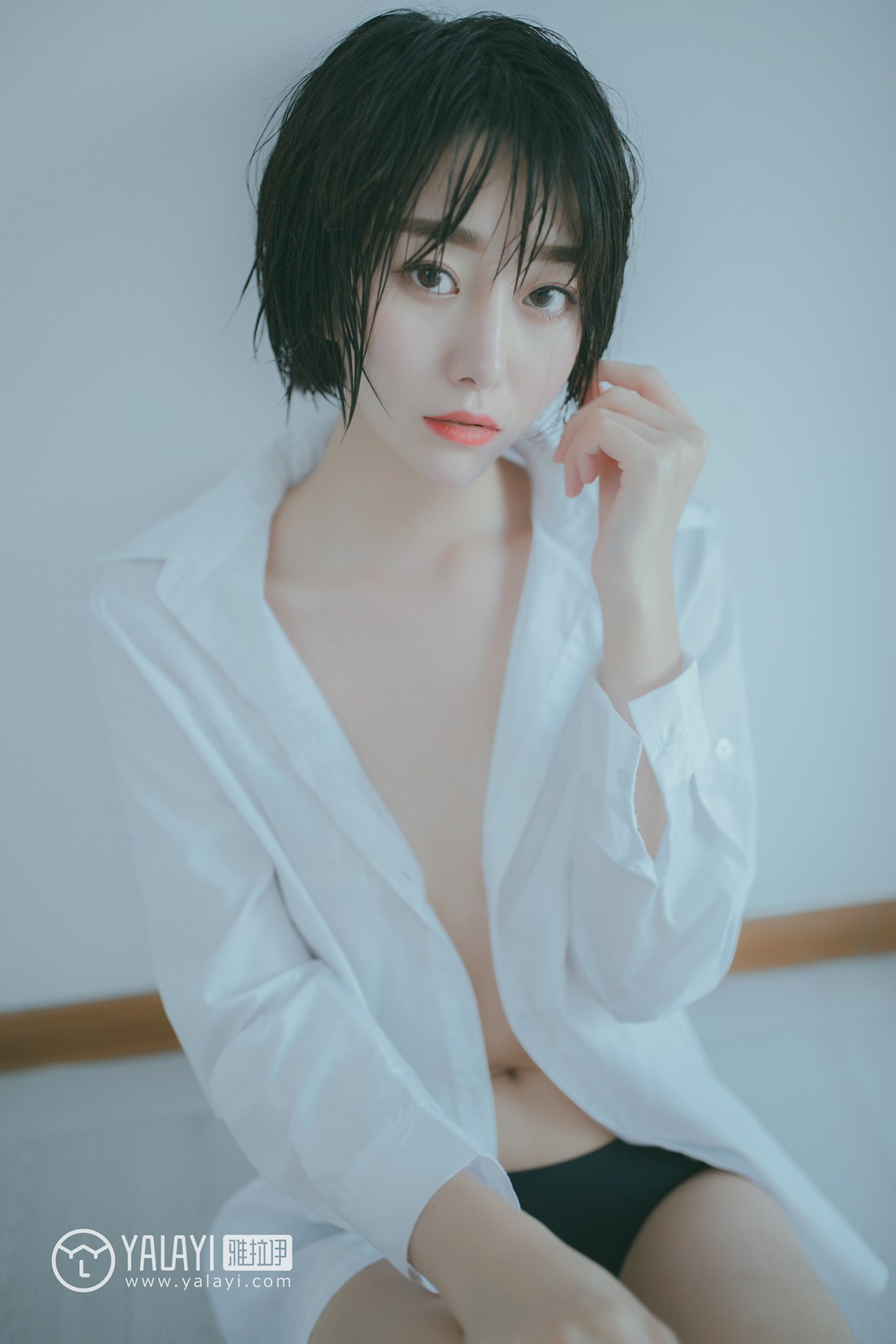 [YALAYI雅拉伊] 2019.03.04 No.077 美丽如你 静静 在现浏览第4张