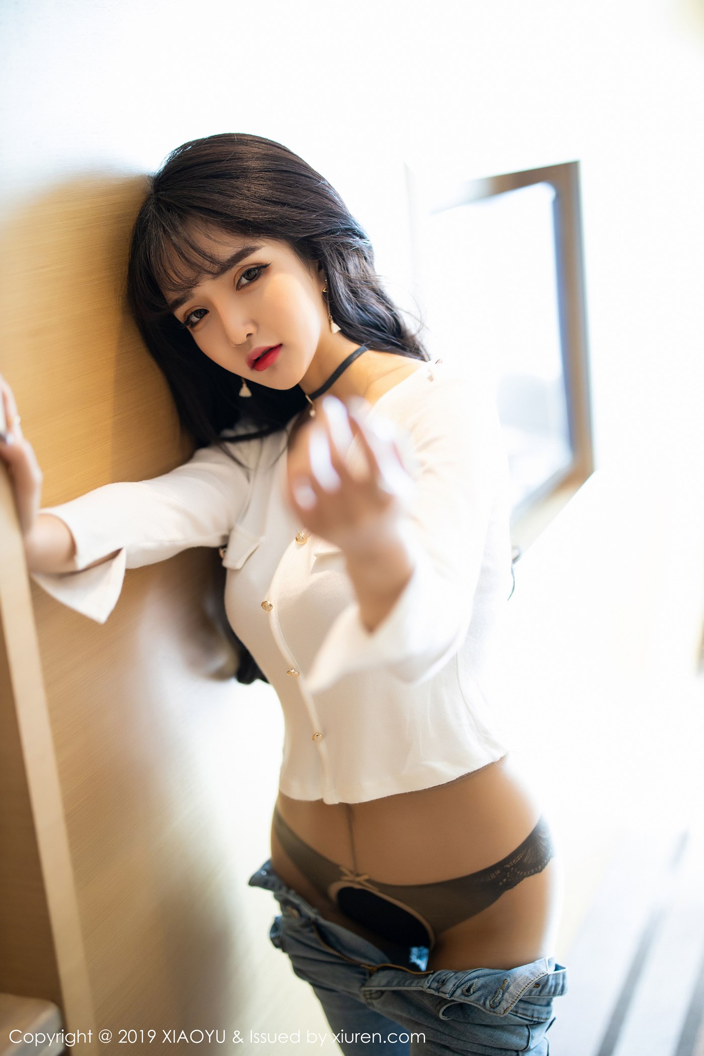 [XIAOYU语画界]YU20191211VOL0212 2019.12.11 VOL.212 姓感牛仔裤与现代衬衫丝袜 Miko酱吖[108+1P]第13张