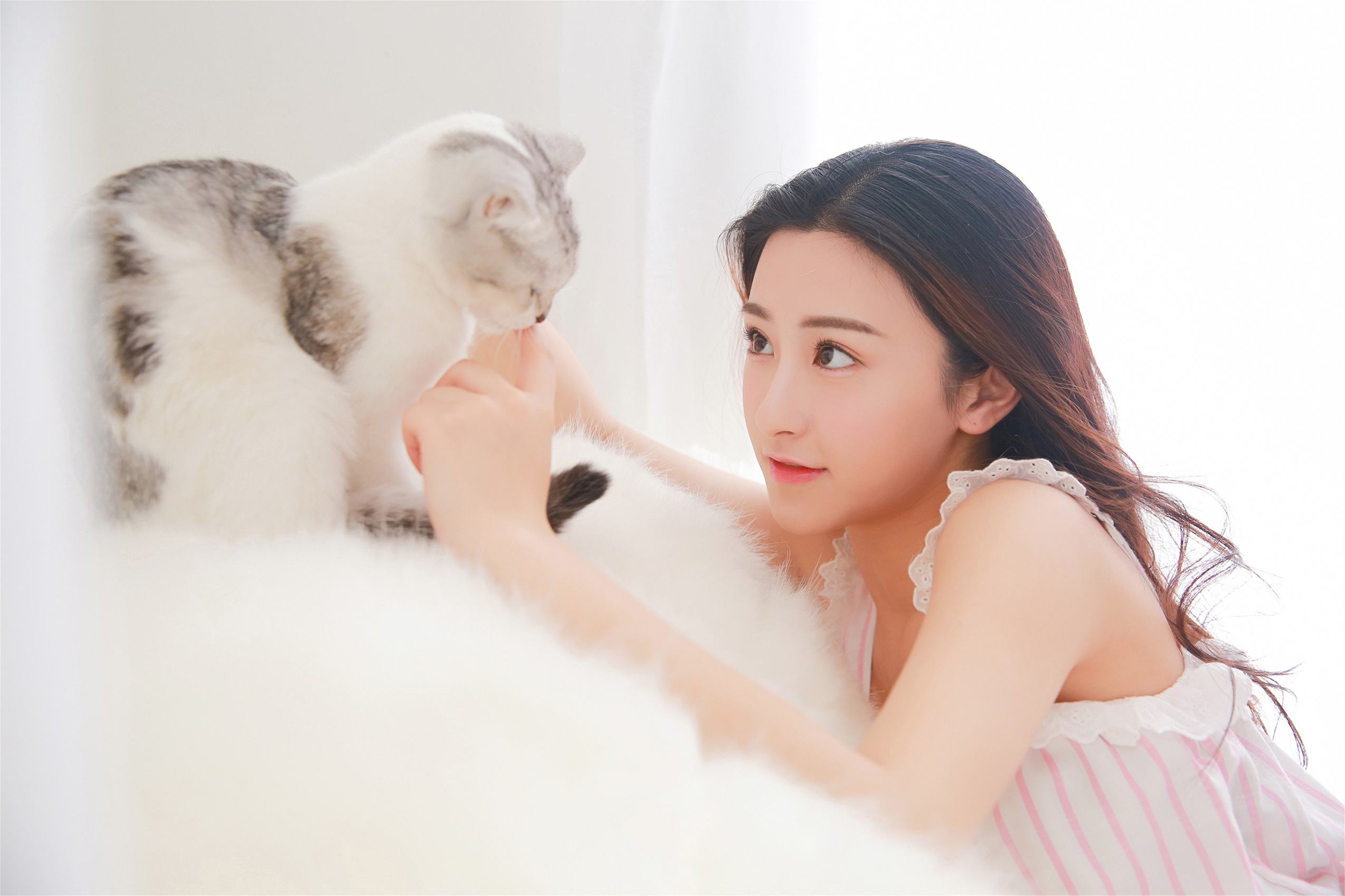 [YALAYI雅拉伊]2023.12.05 NO.1107 她的猫[34+1P]第7张